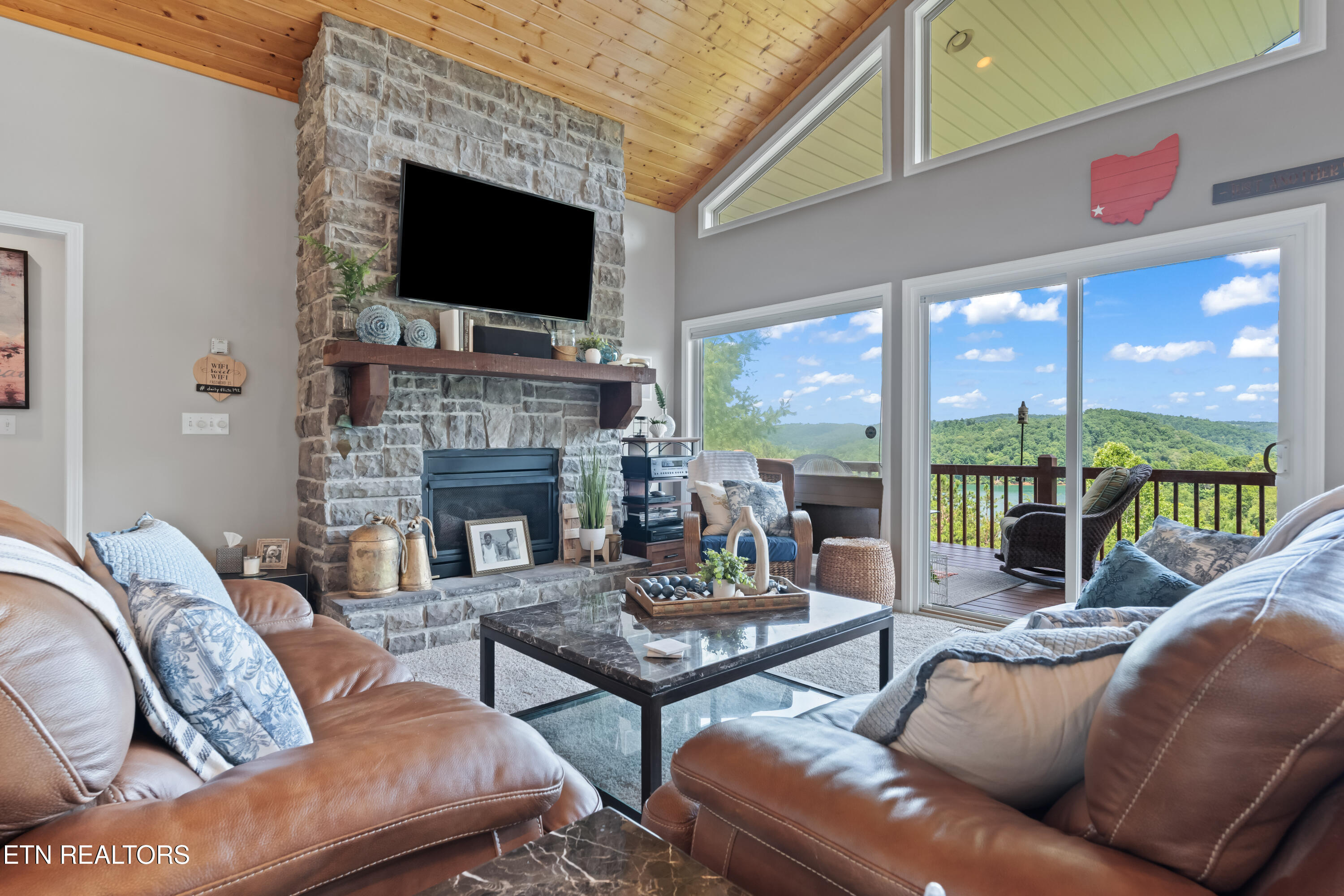 1470 Deerfield Way, LaFollette