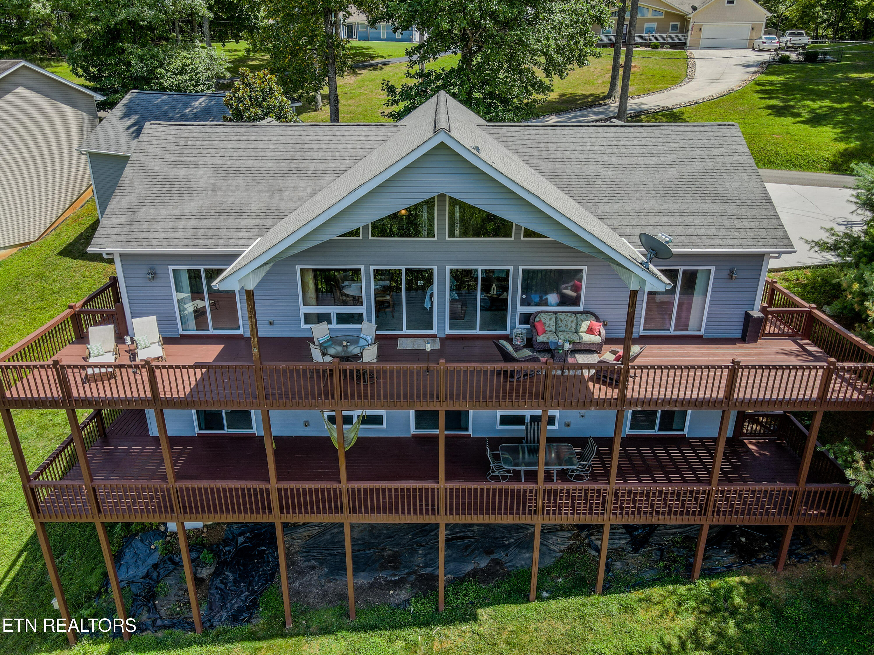 1470 Deerfield Way, LaFollette