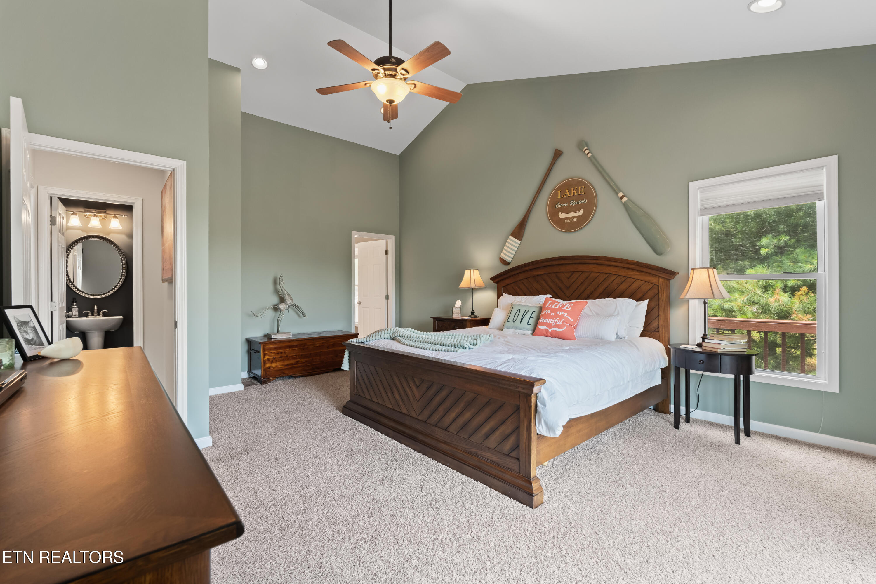 1470 Deerfield Way, LaFollette