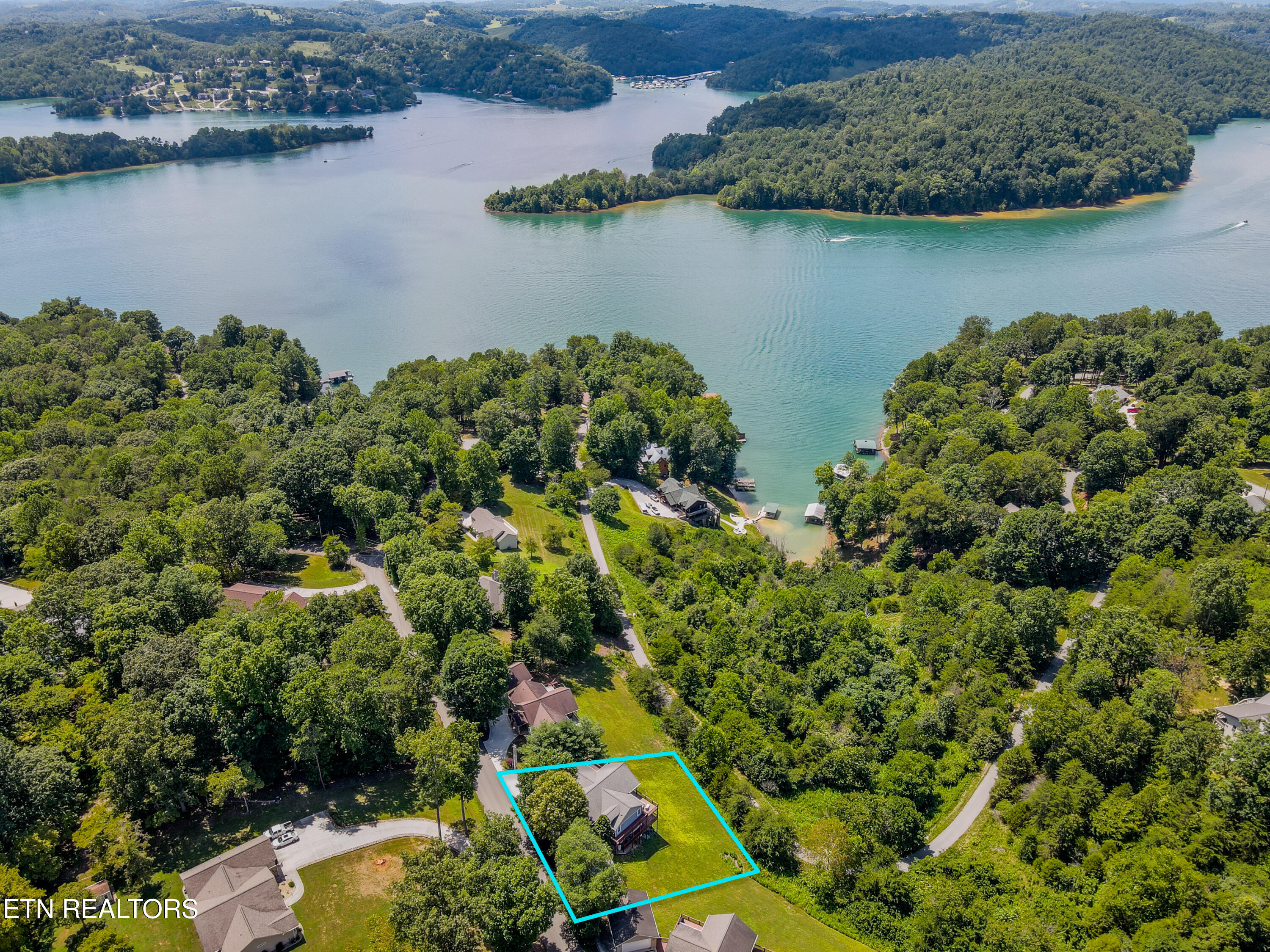 1470 Deerfield Way, LaFollette