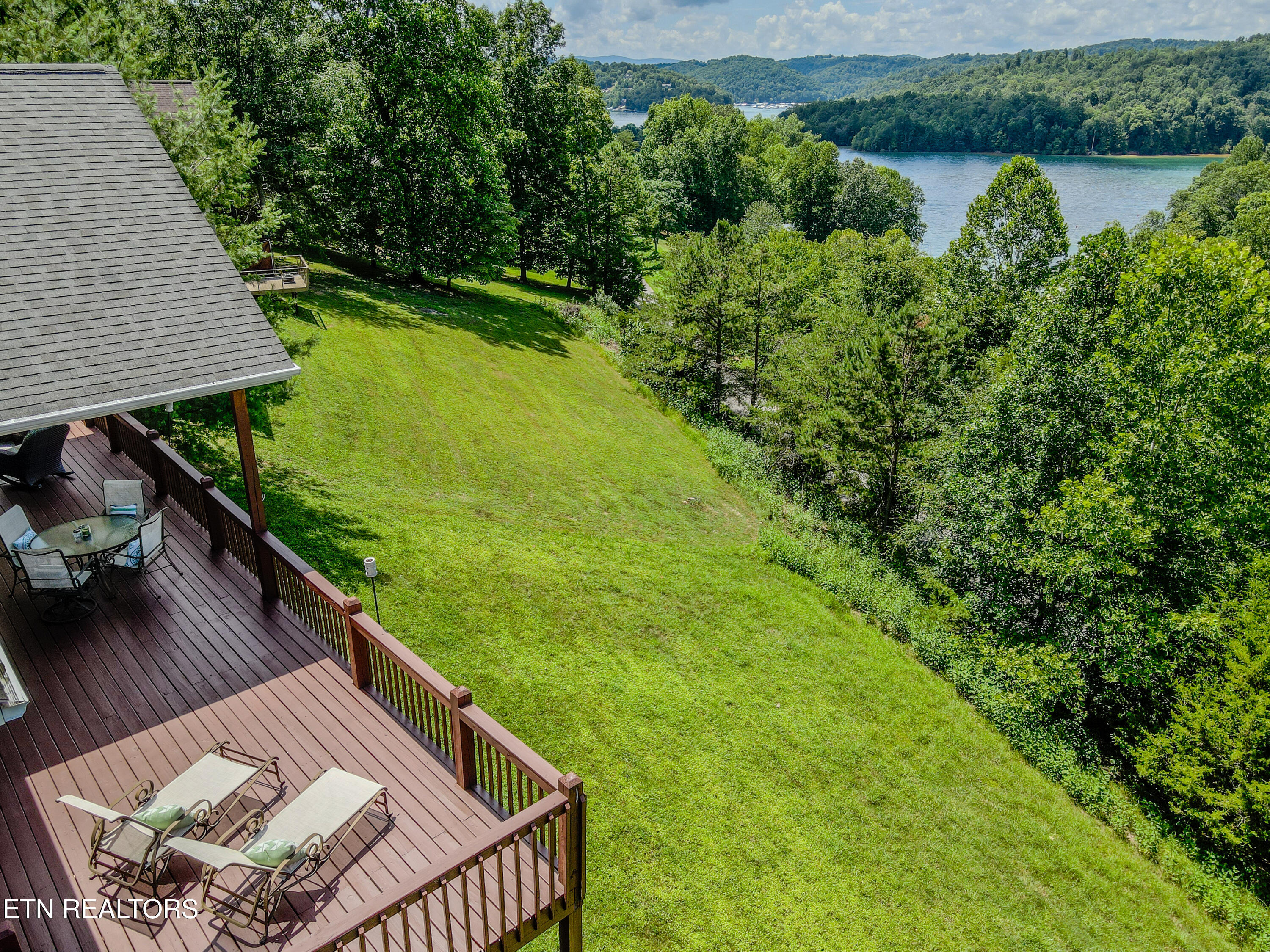 1470 Deerfield Way, LaFollette