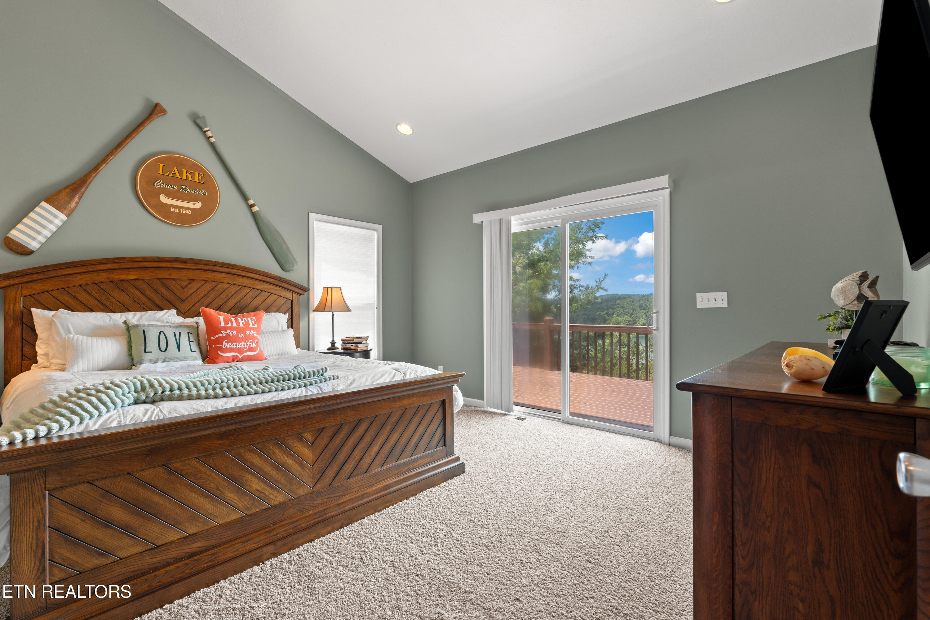 1470 Deerfield Way, LaFollette