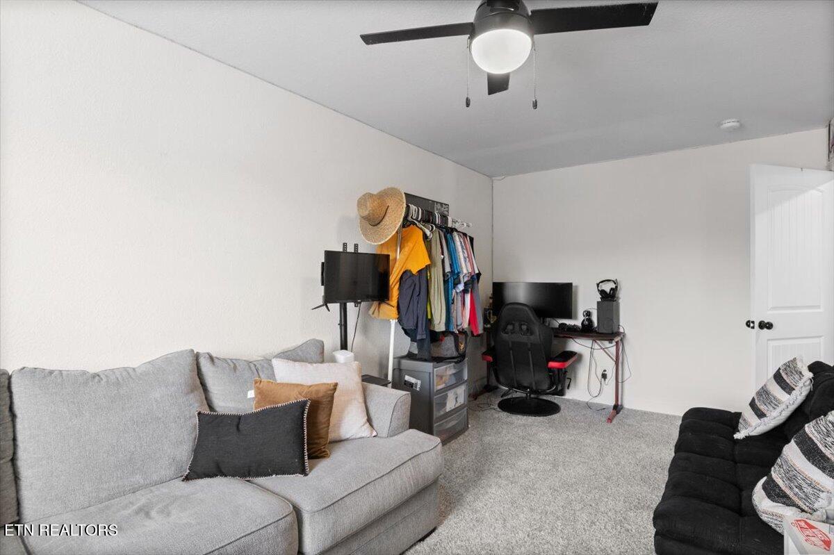 1179 Martin Lane, LaFollette