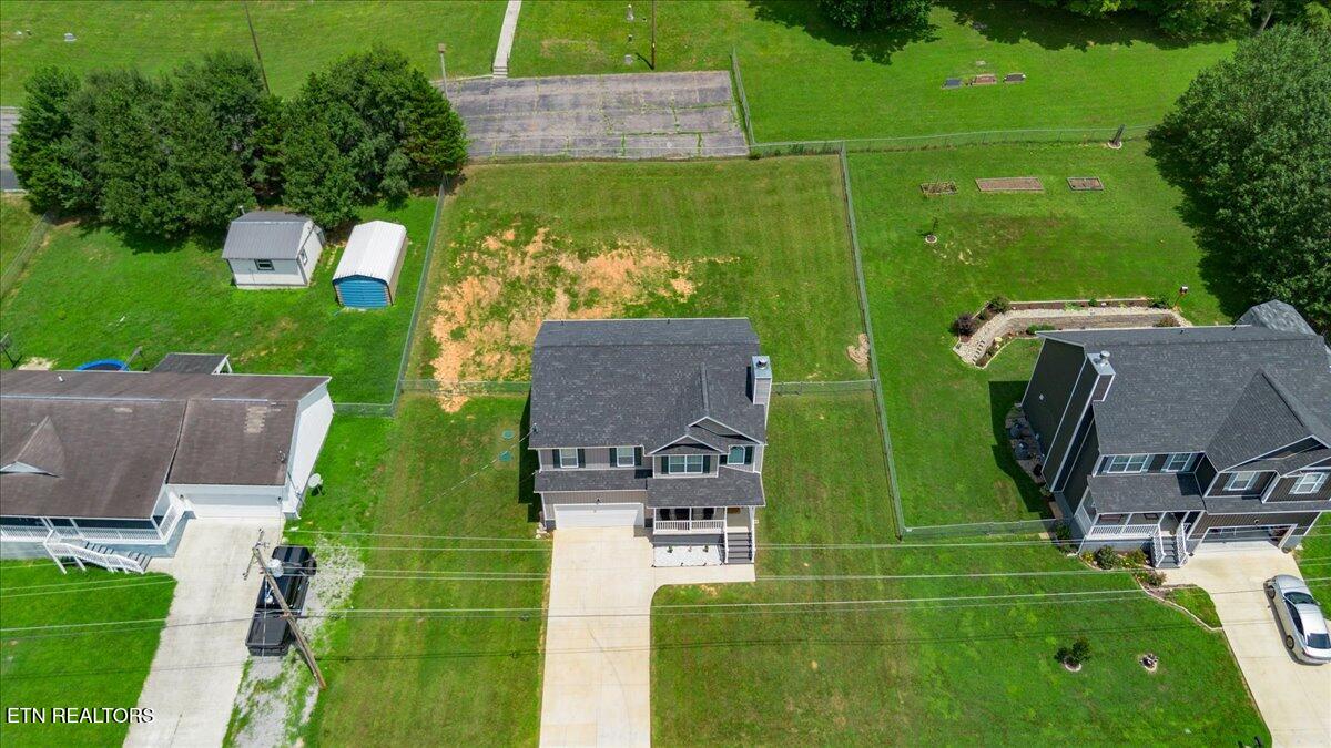 1179 Martin Lane, LaFollette