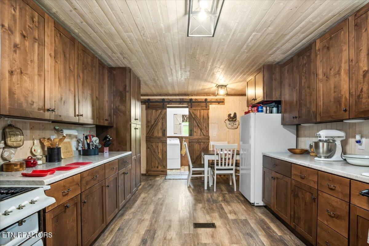 203 Wagon Lane