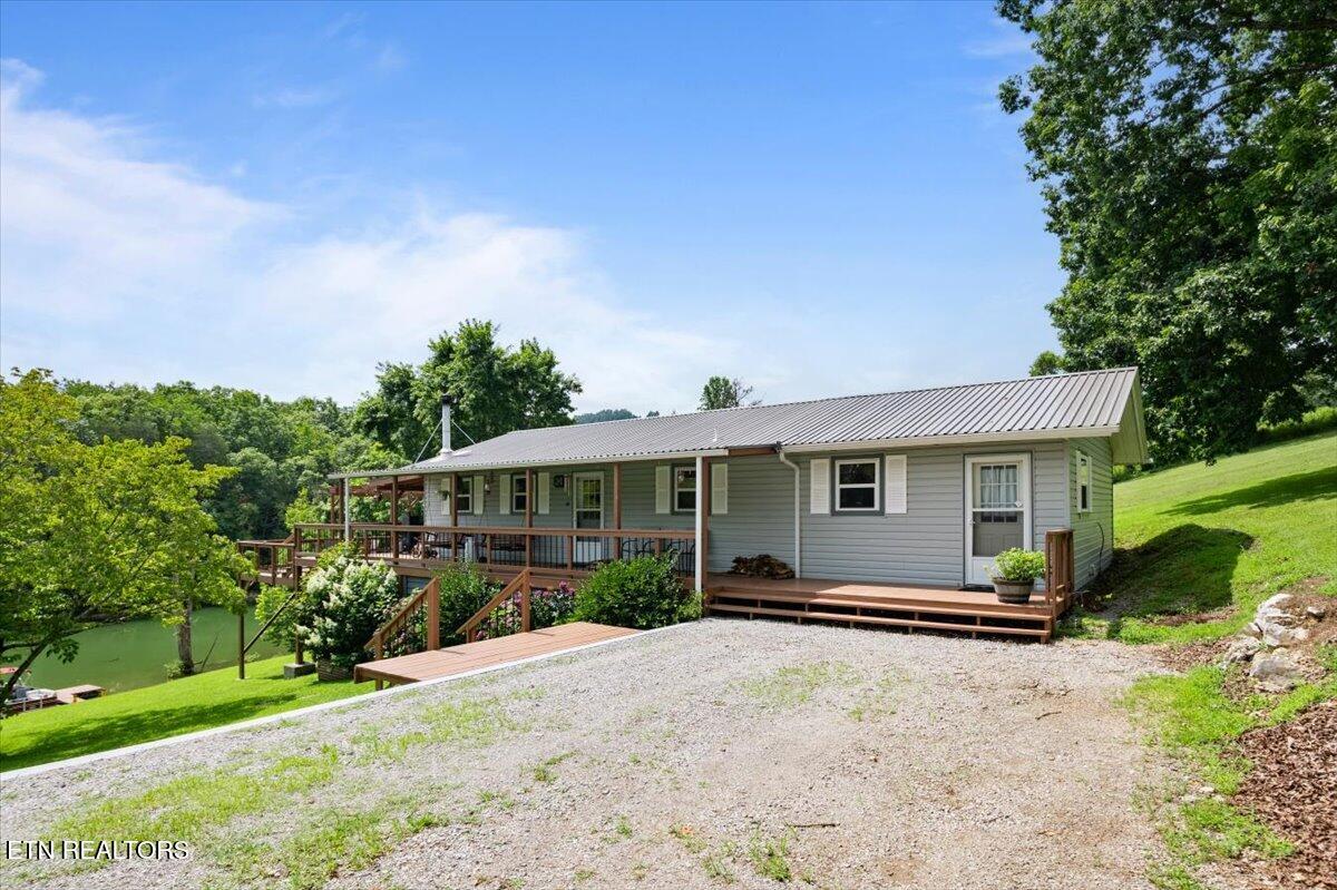 203 Wagon Lane