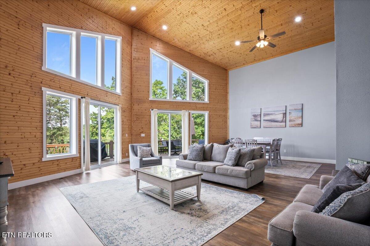 600 Powell Valley Marine Rd, LaFollette