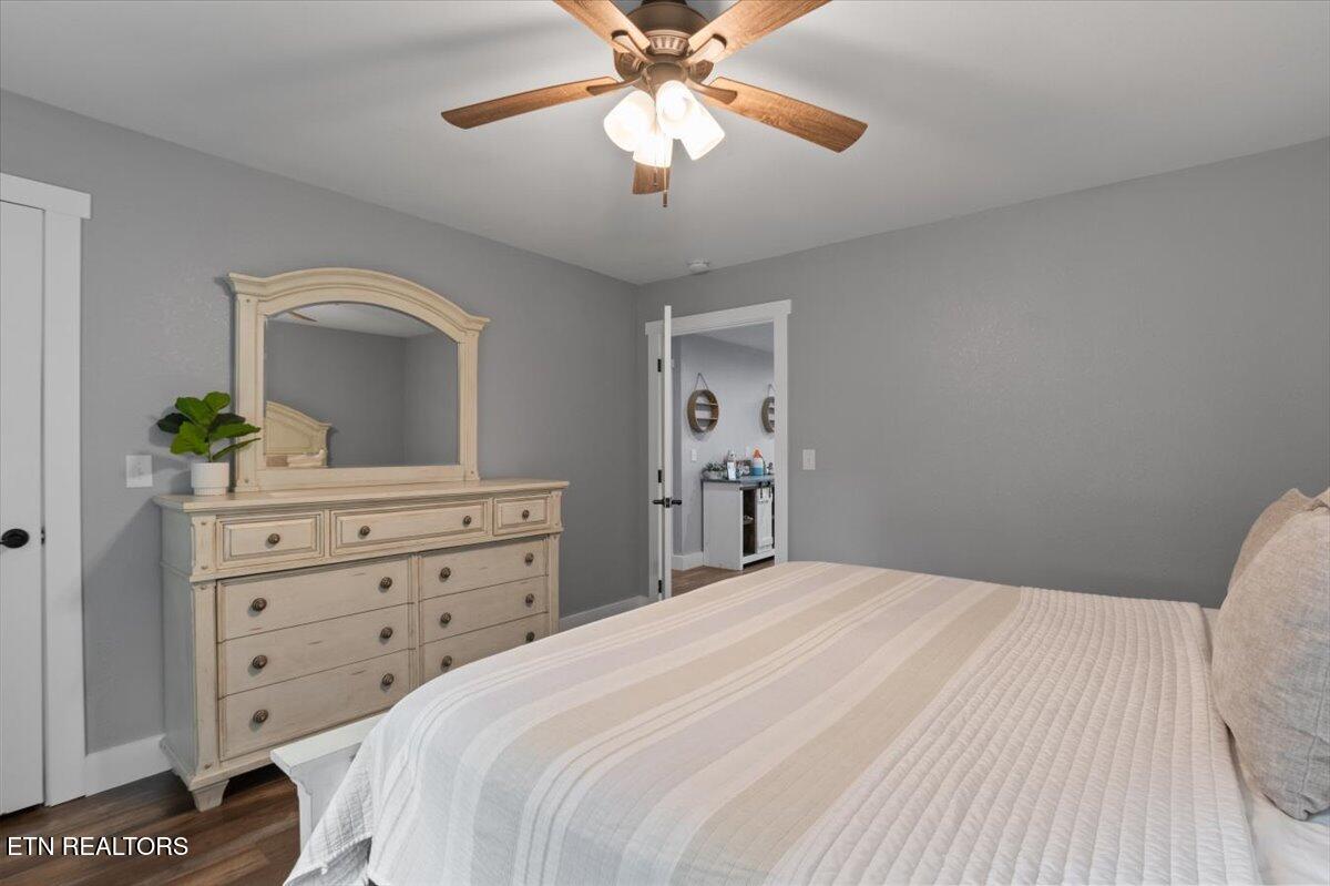 600 Powell Valley Marine Rd, LaFollette