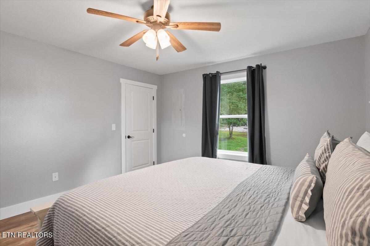 600 Powell Valley Marine Rd, LaFollette