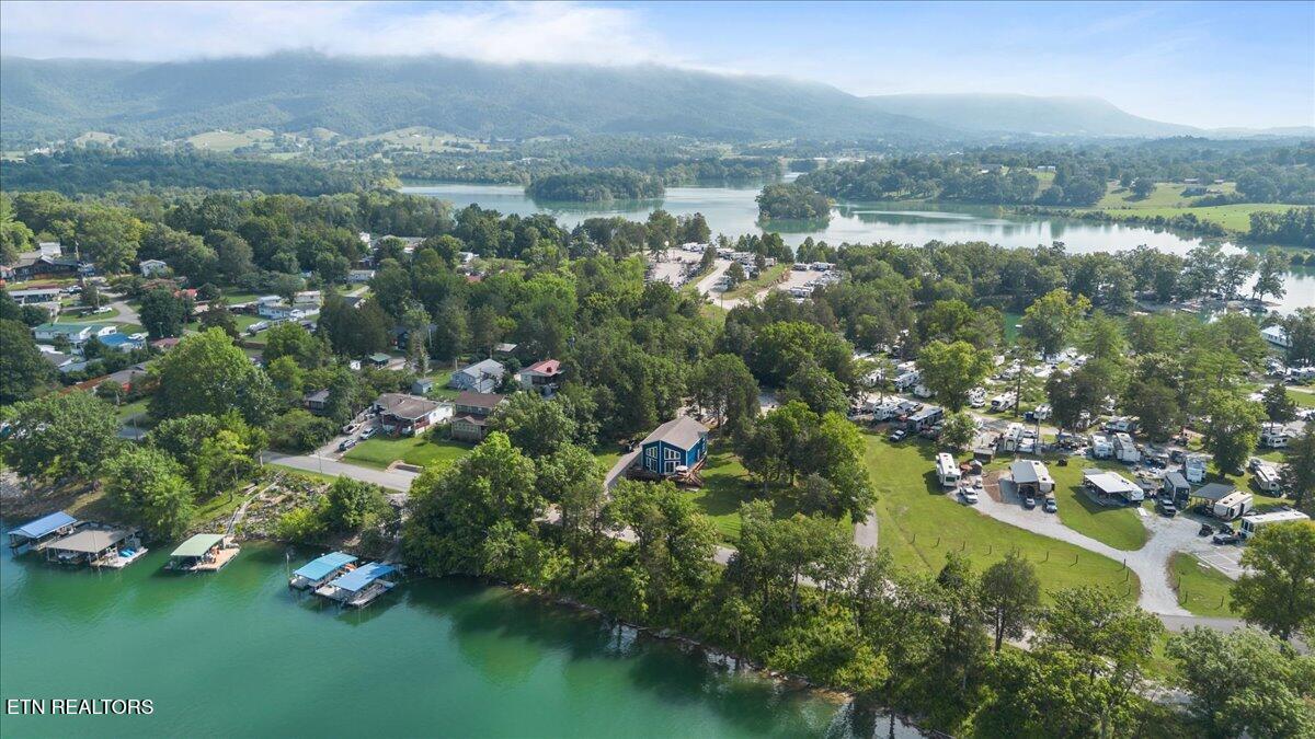 600 Powell Valley Marine Rd, LaFollette