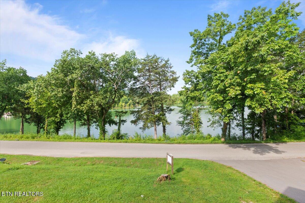 600 Powell Valley Marine Rd, LaFollette