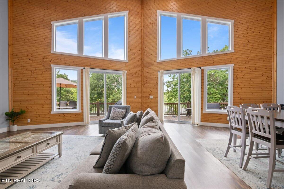600 Powell Valley Marine Rd, LaFollette
