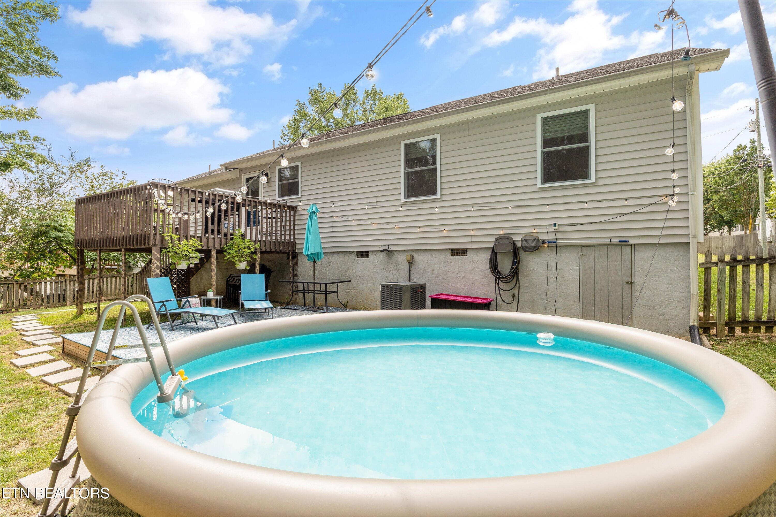 6008 Autumn Oaks Lane