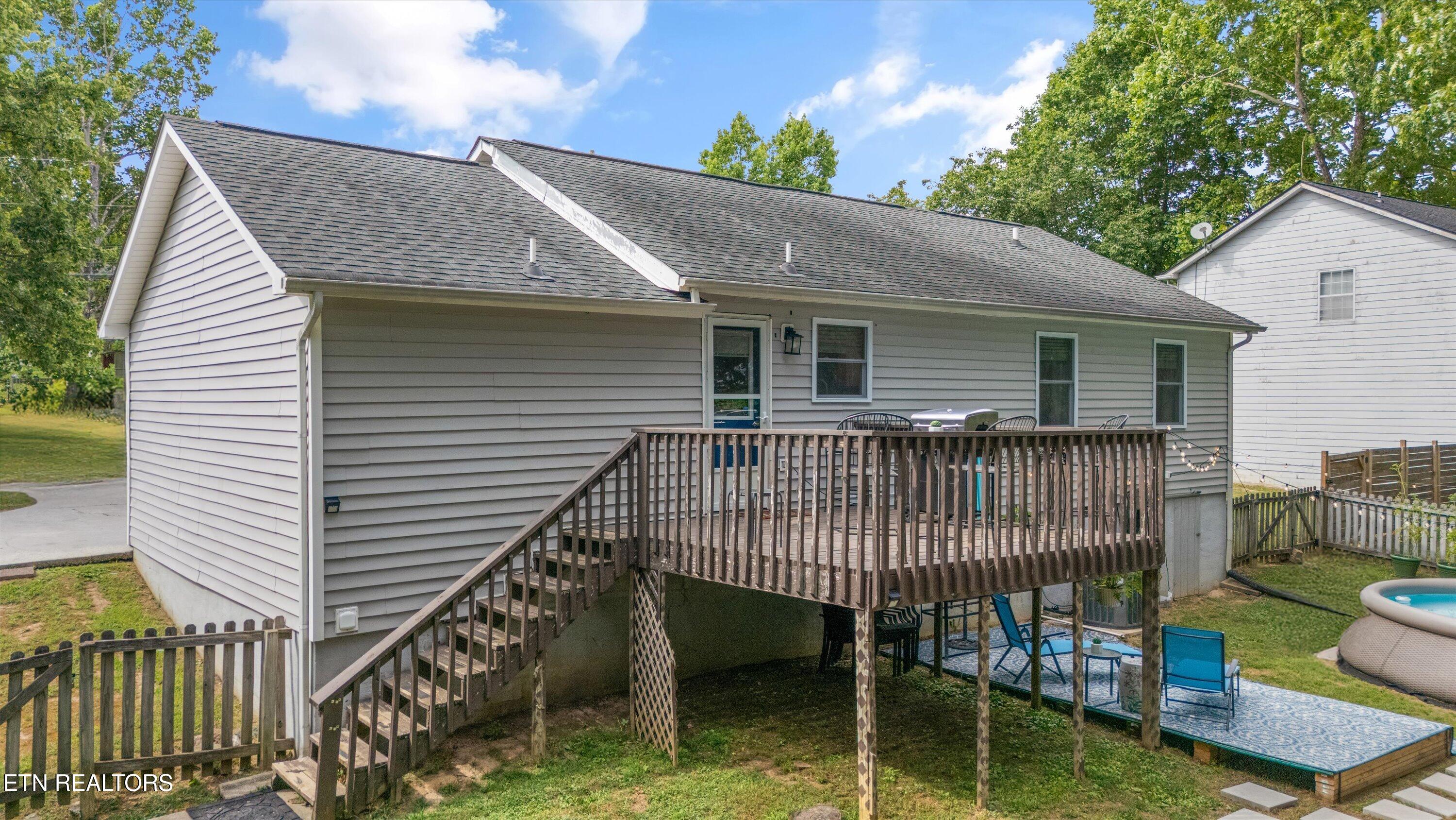6008 Autumn Oaks Lane