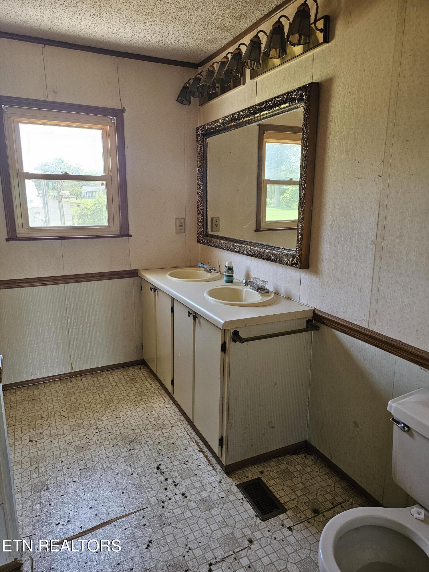 120 Sagefield Drive, LaFollette