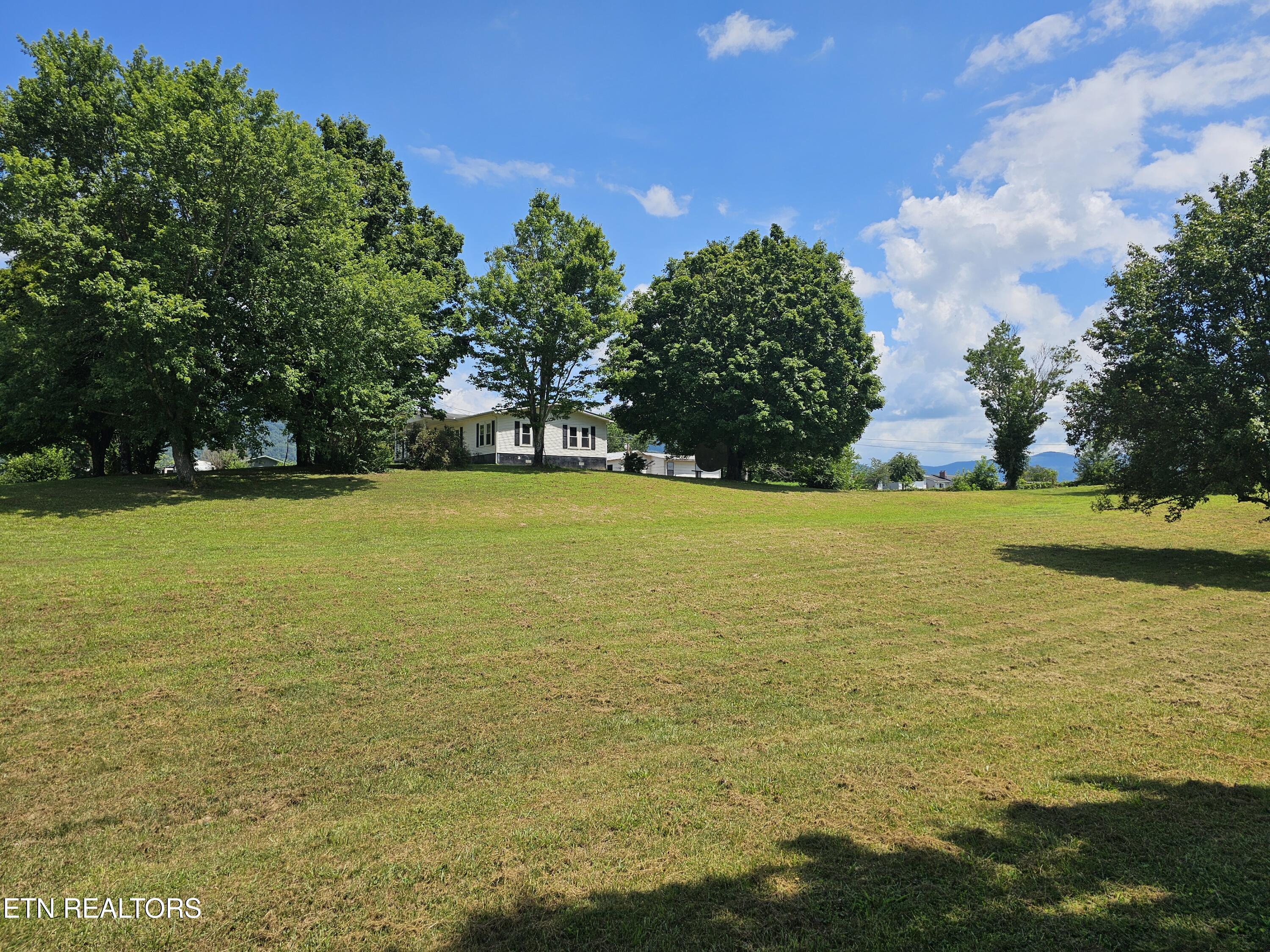 120 Sagefield Drive, LaFollette