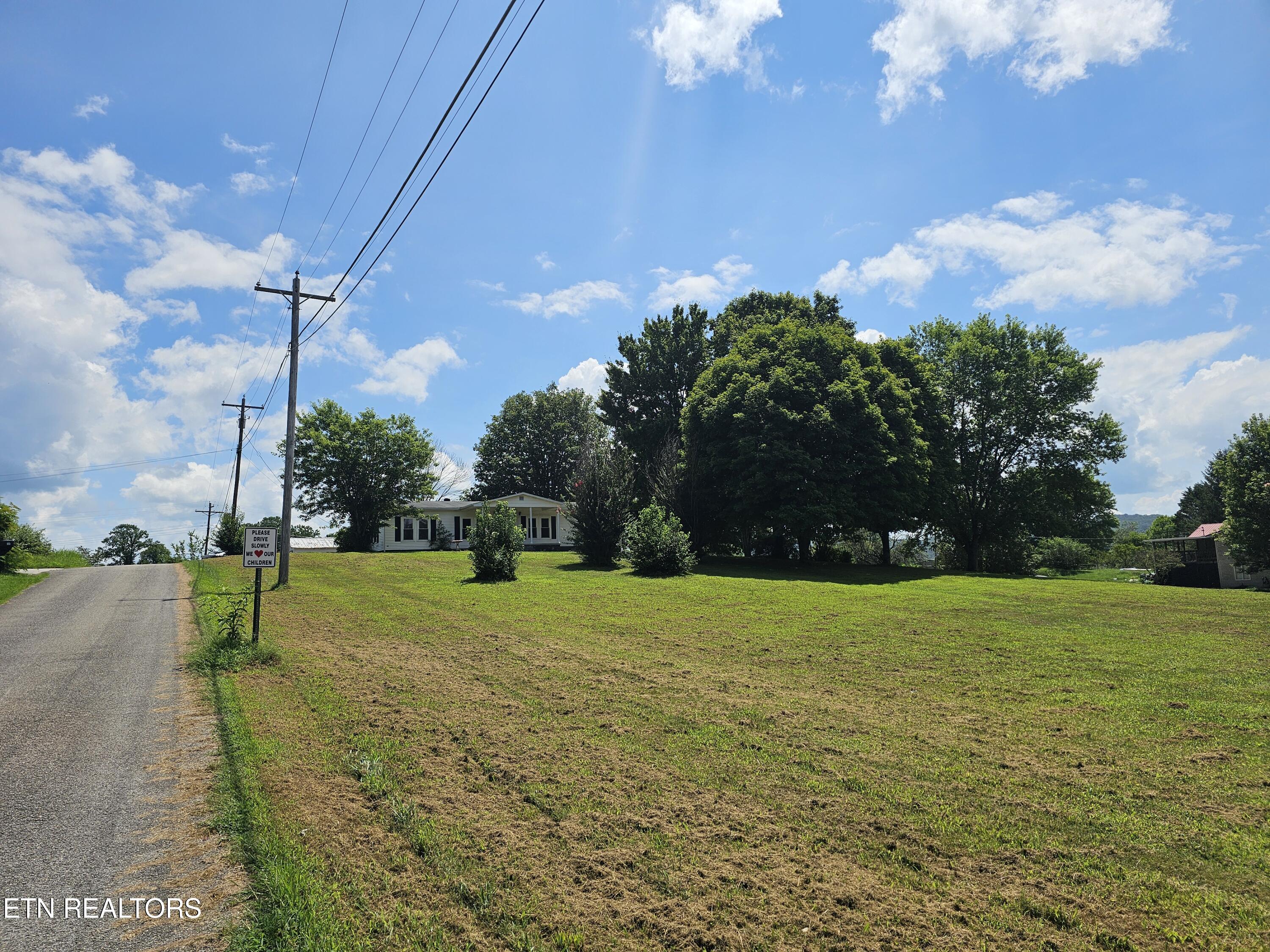 120 Sagefield Drive, LaFollette