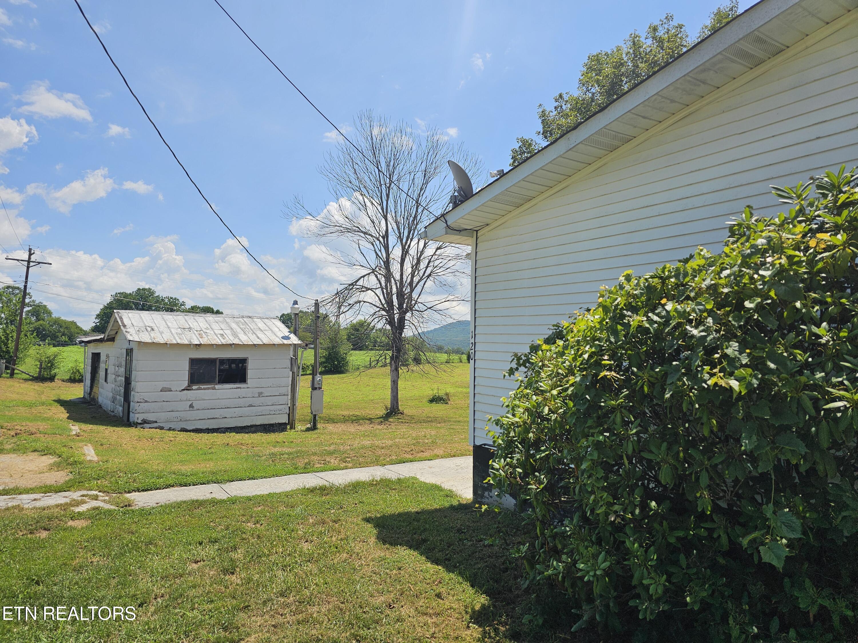 120 Sagefield Drive, LaFollette