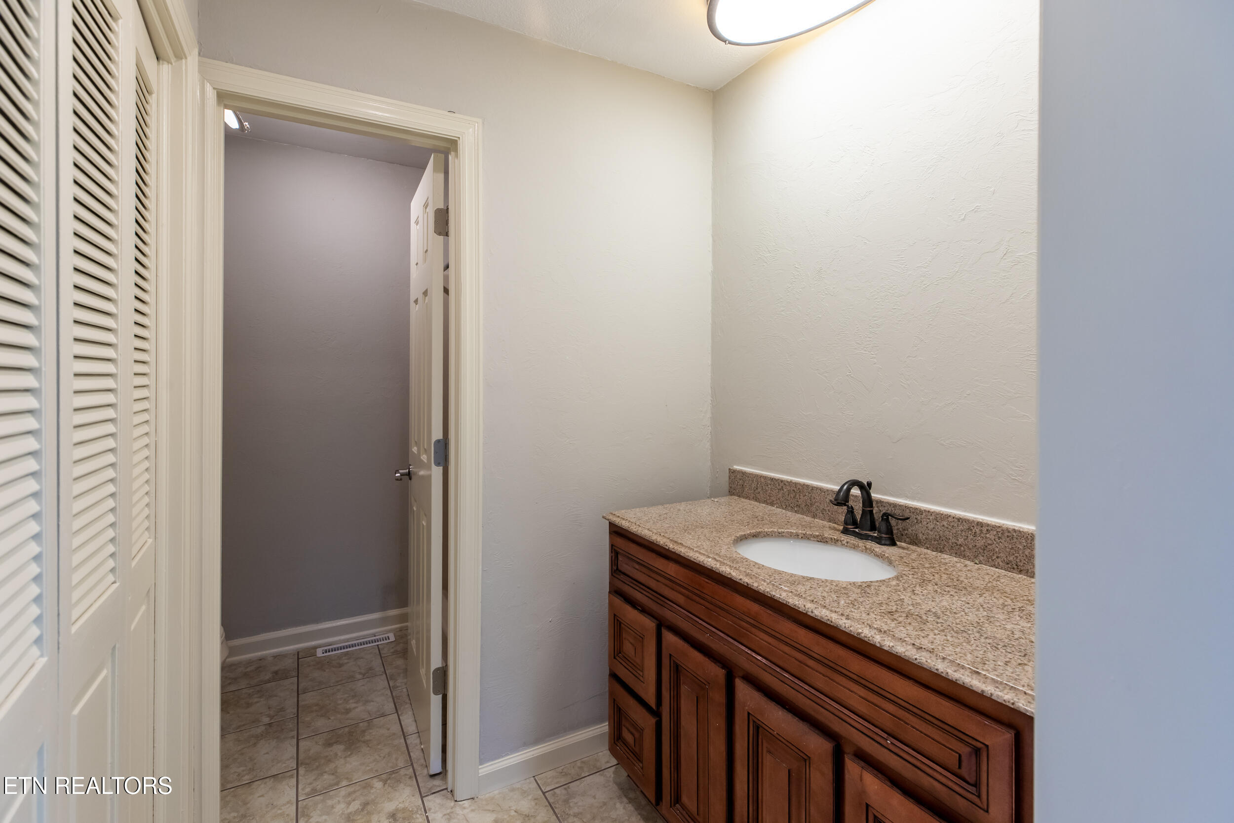 288 S S. SHOREWOOD LN Drive