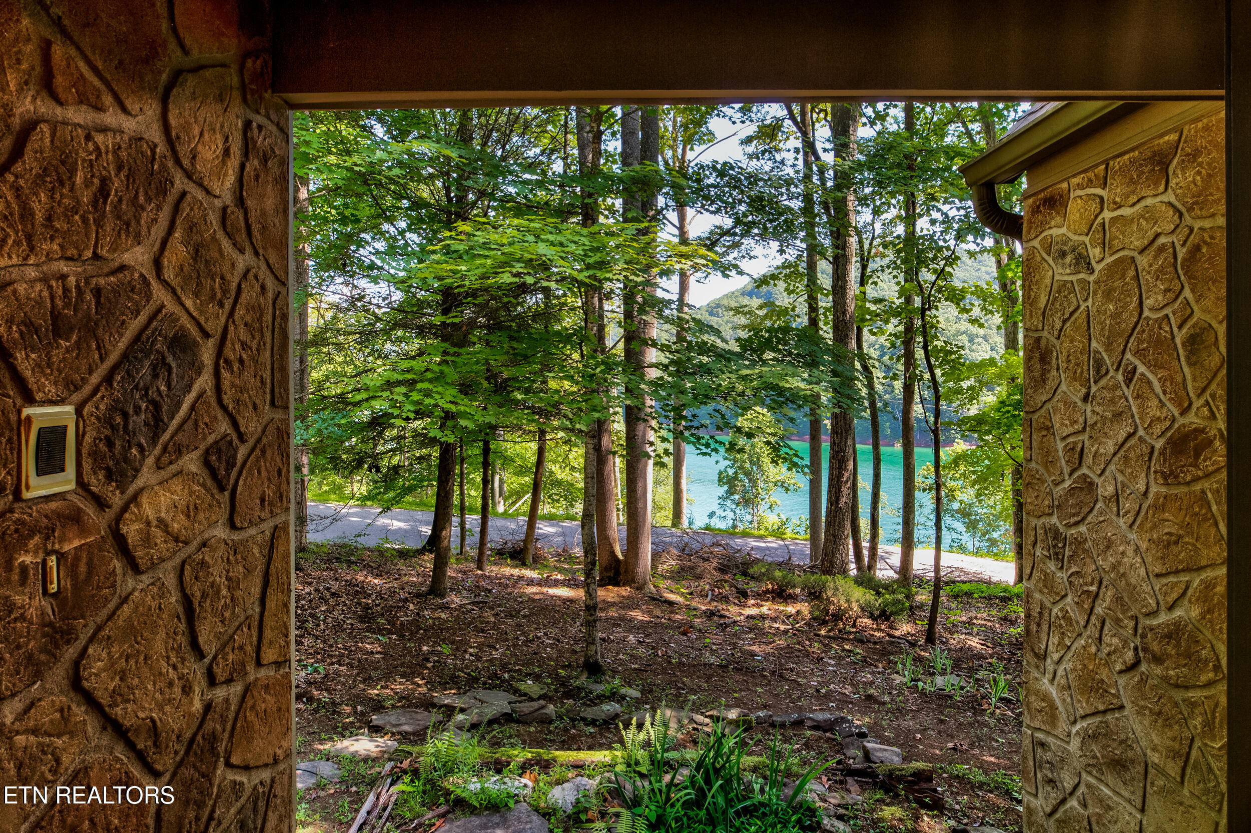 288 S S. SHOREWOOD LN Drive