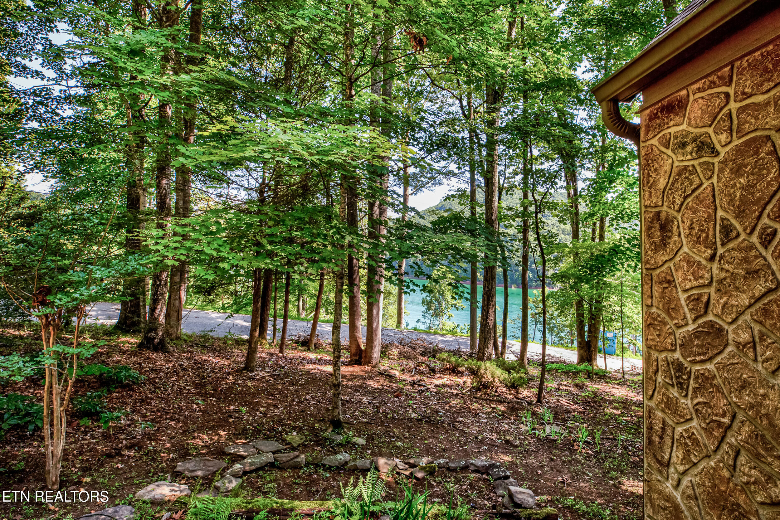 288 S S. SHOREWOOD LN Drive