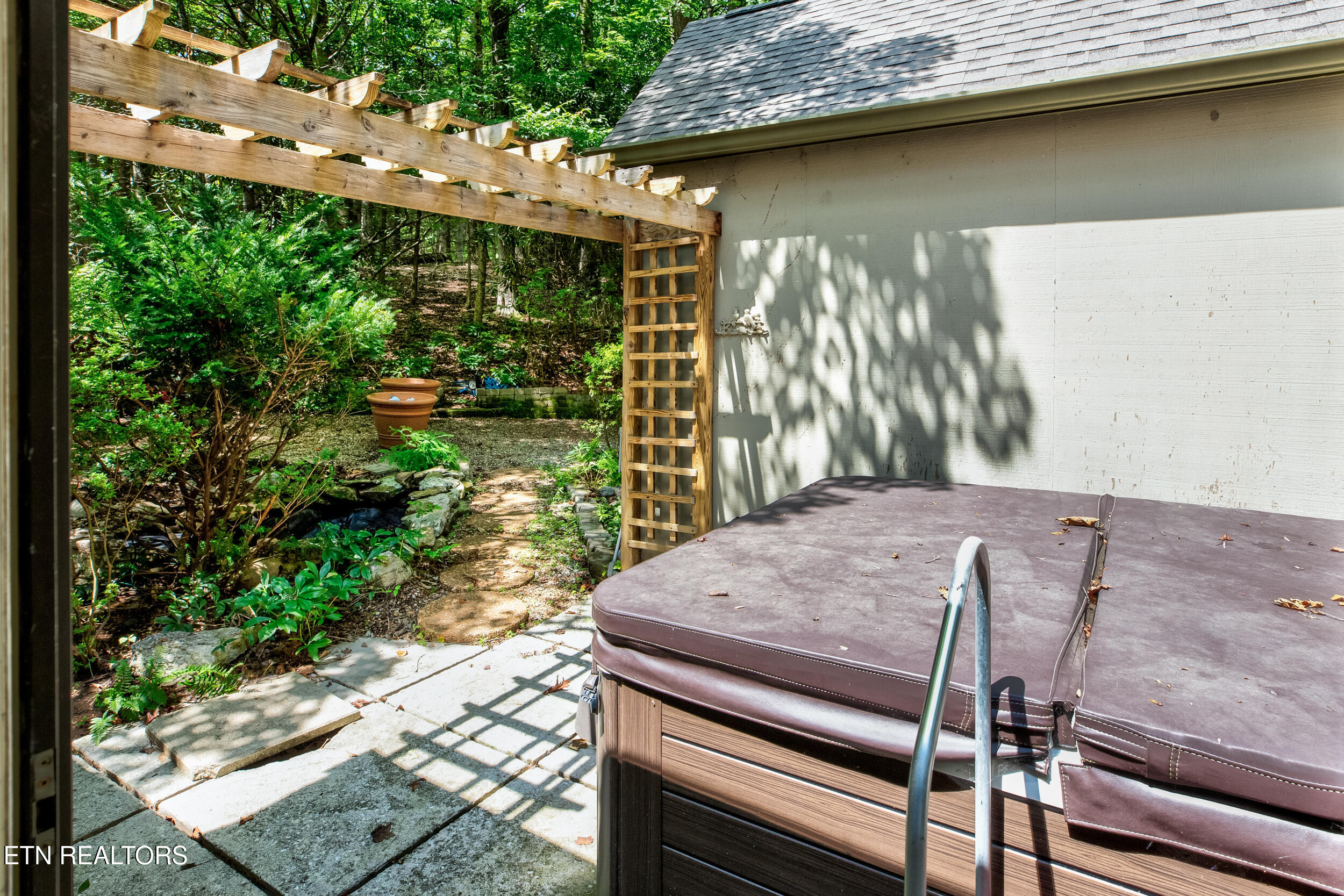 288 S S. SHOREWOOD LN Drive