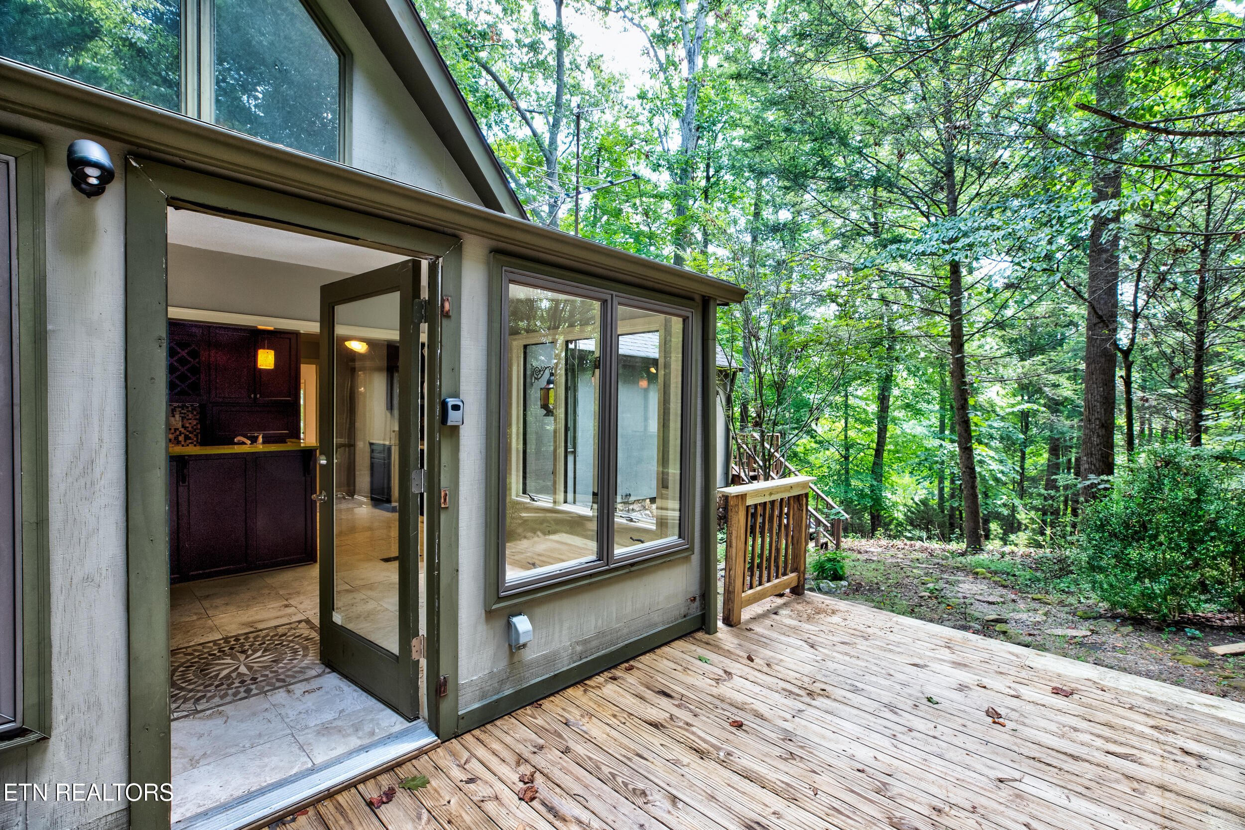 288 S S. SHOREWOOD LN Drive