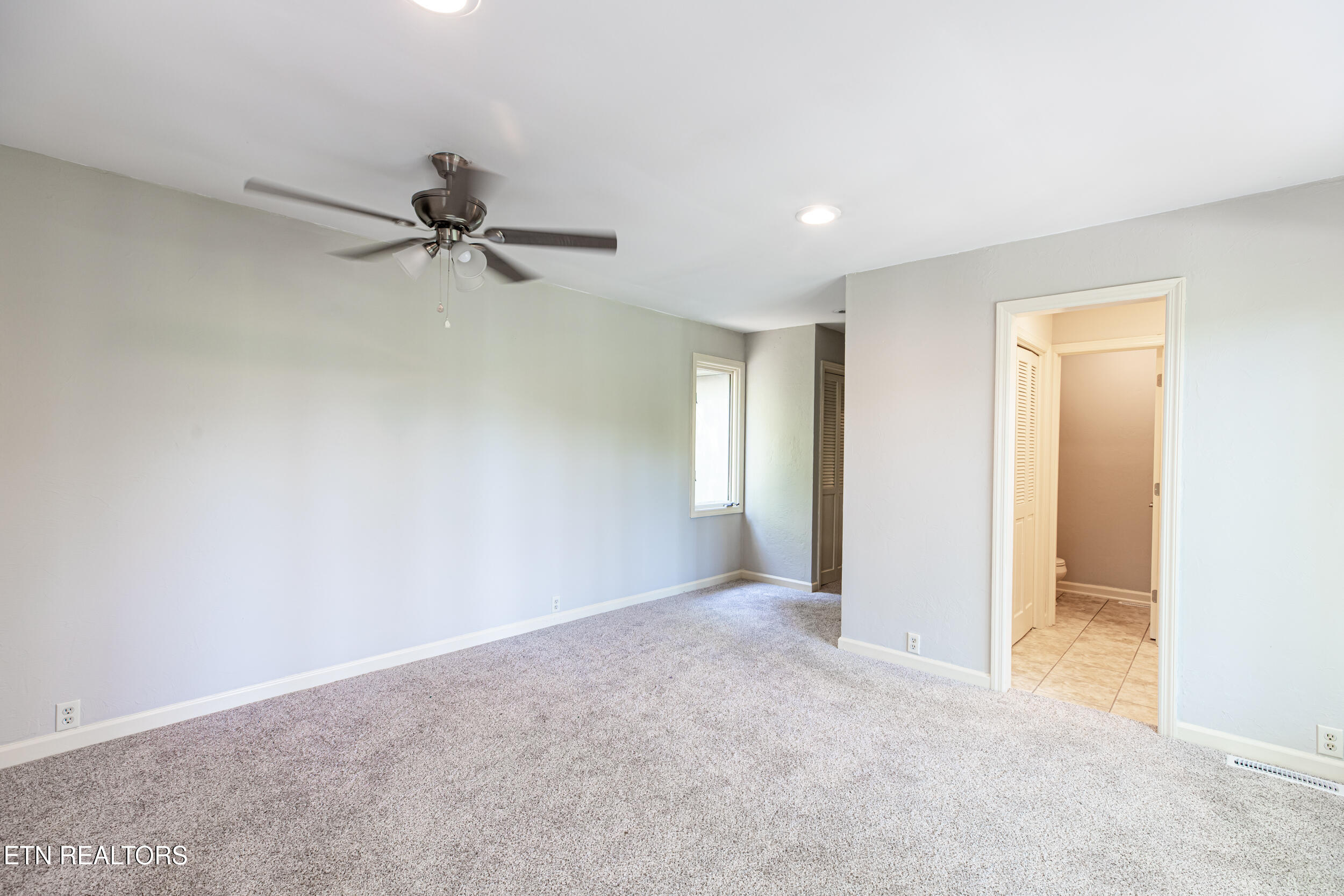 288 S S. SHOREWOOD LN Drive