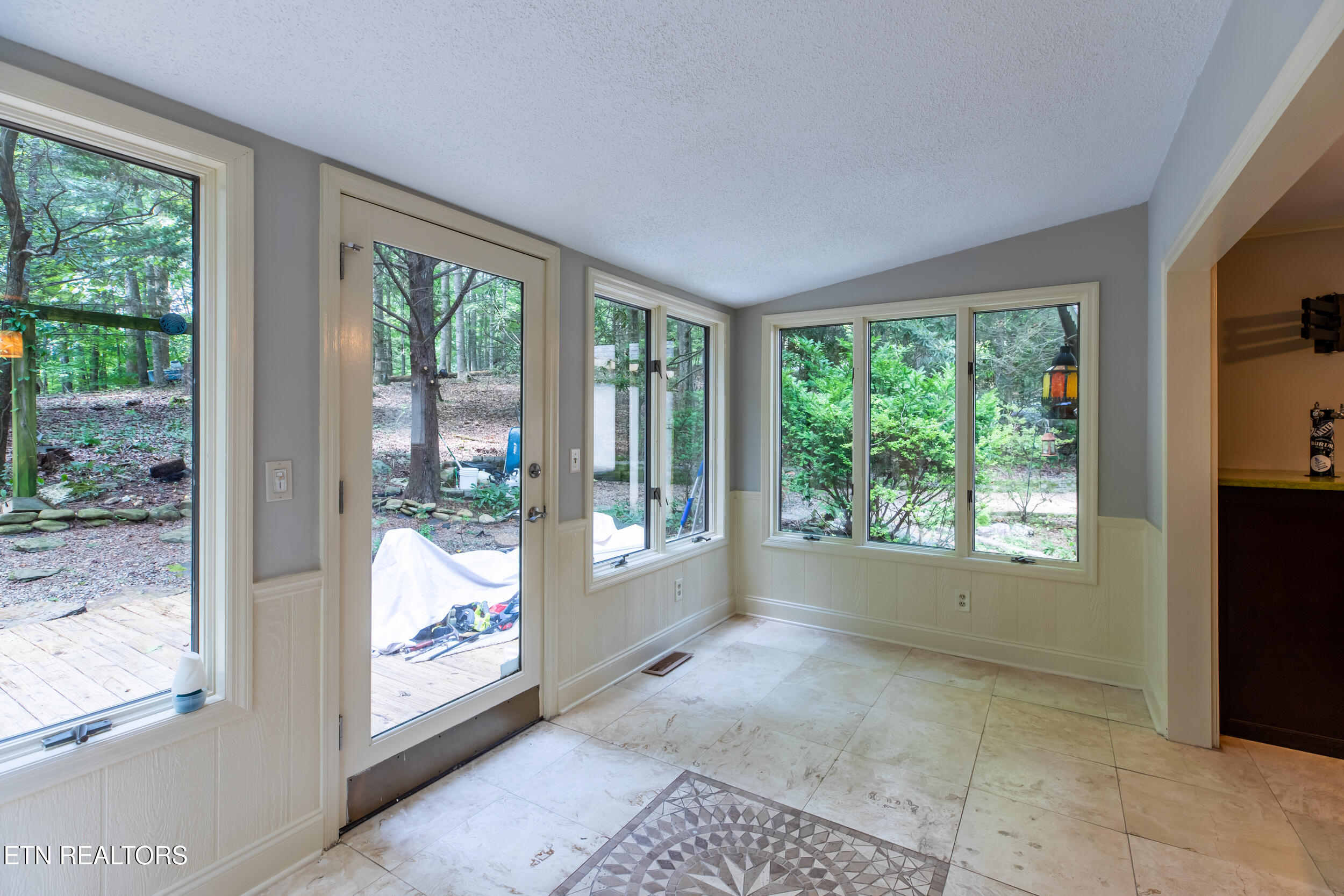 288 S S. SHOREWOOD LN Drive