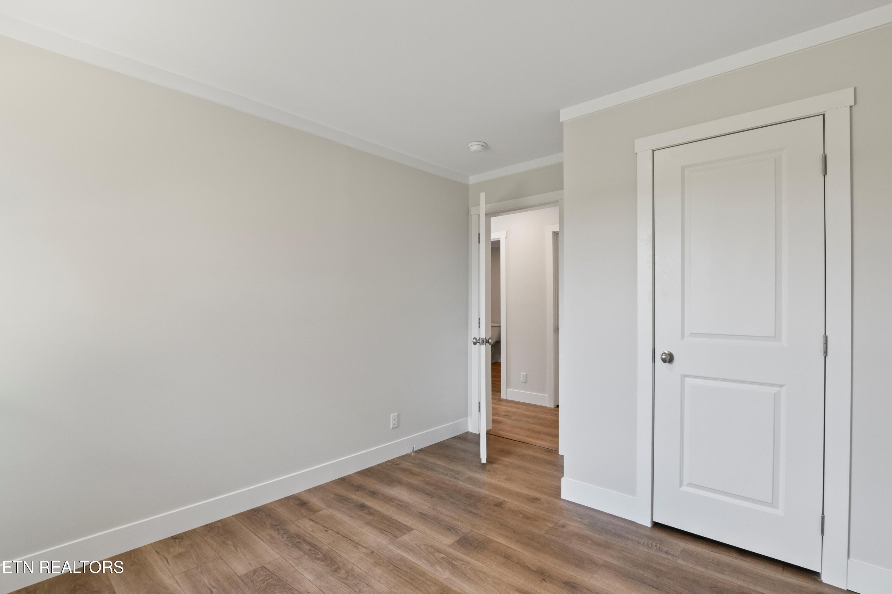 721 Davis Chapel Rd, LaFollette