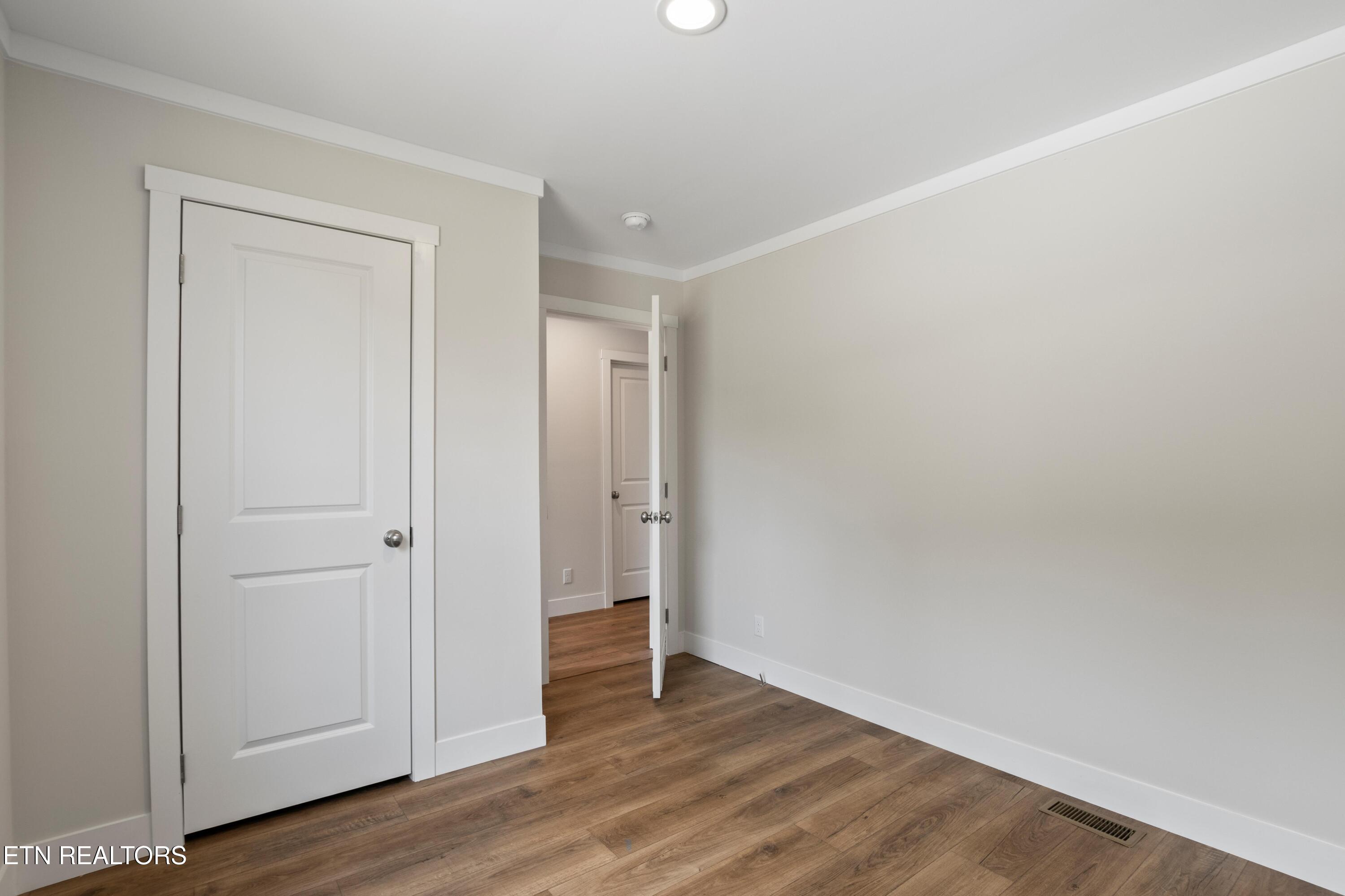 721 Davis Chapel Rd, LaFollette