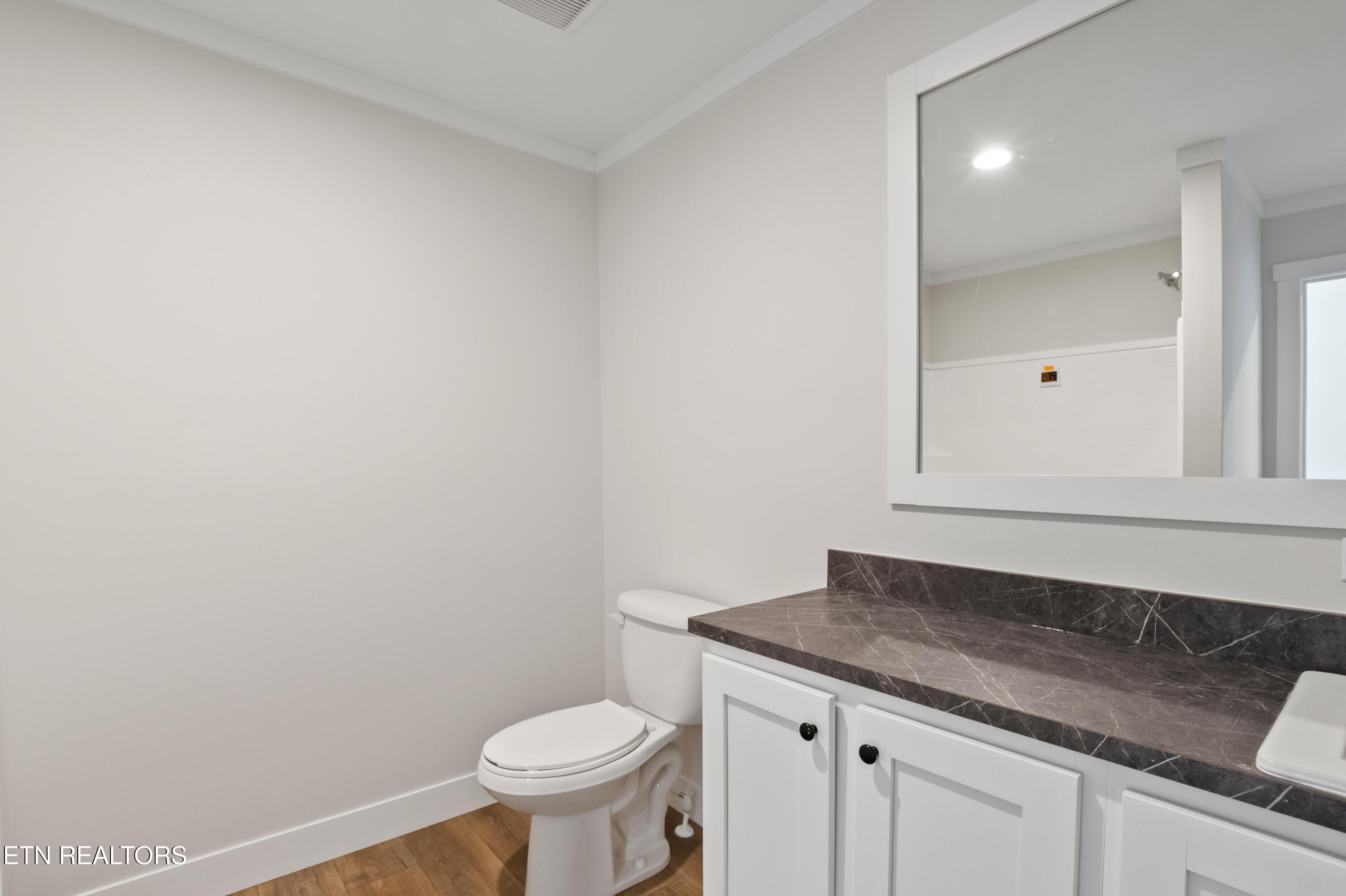 721 Davis Chapel Rd, LaFollette