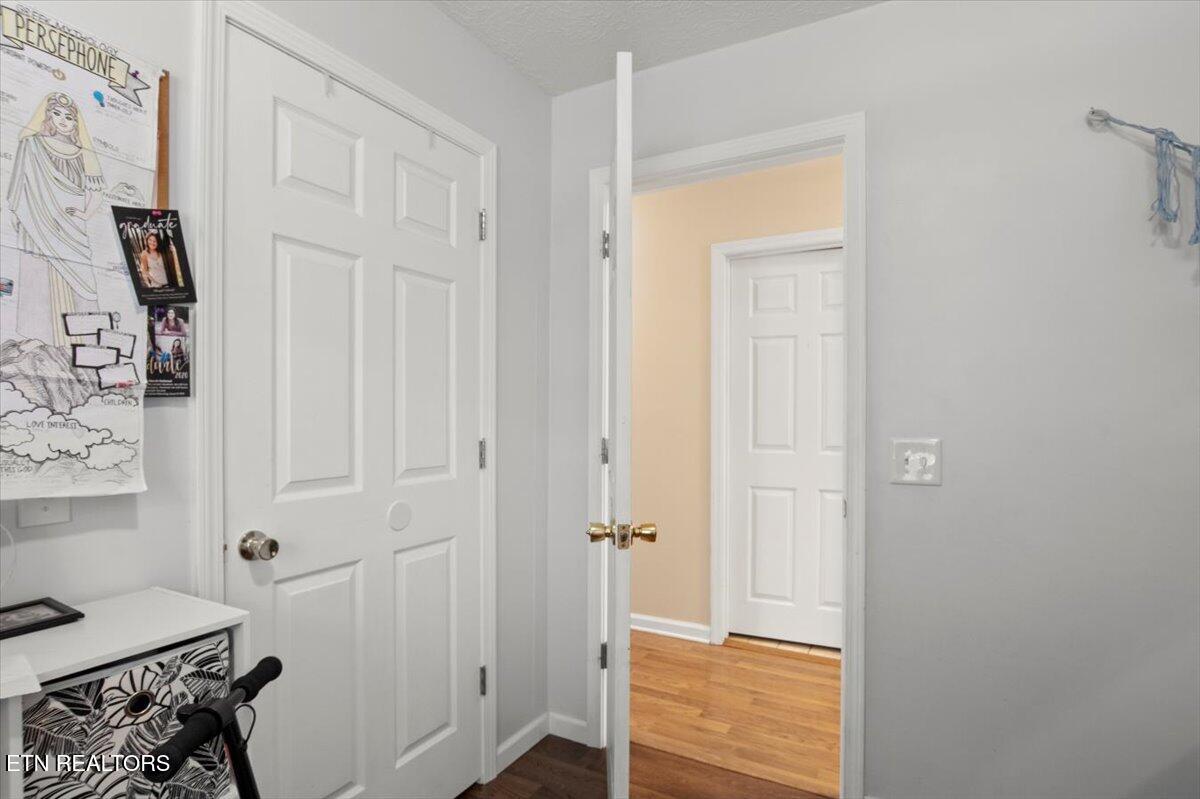 286 Lewis White Lane, LaFollette