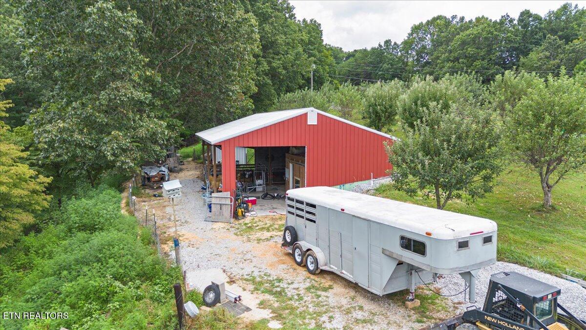 286 Lewis White Lane, LaFollette