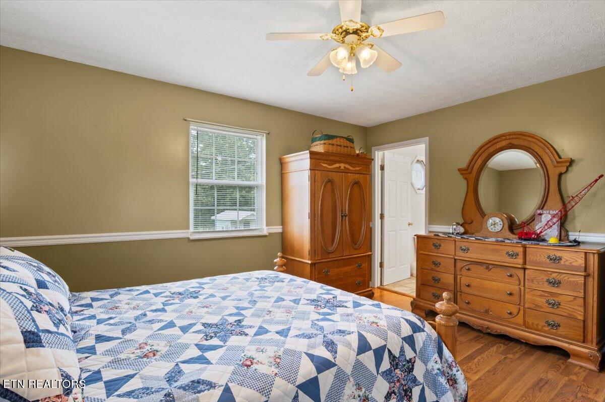 286 Lewis White Lane, LaFollette