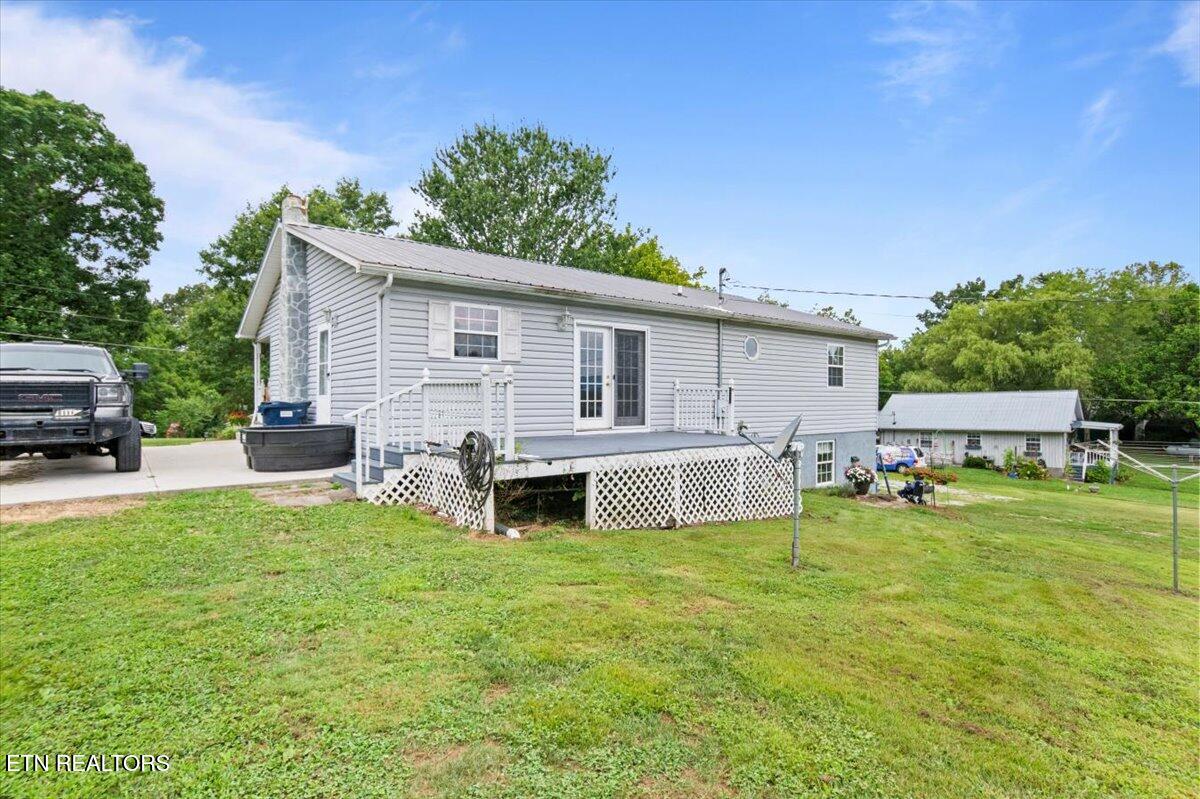 286 Lewis White Lane, LaFollette