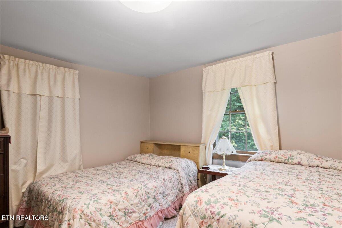 409 N 8th St, LaFollette