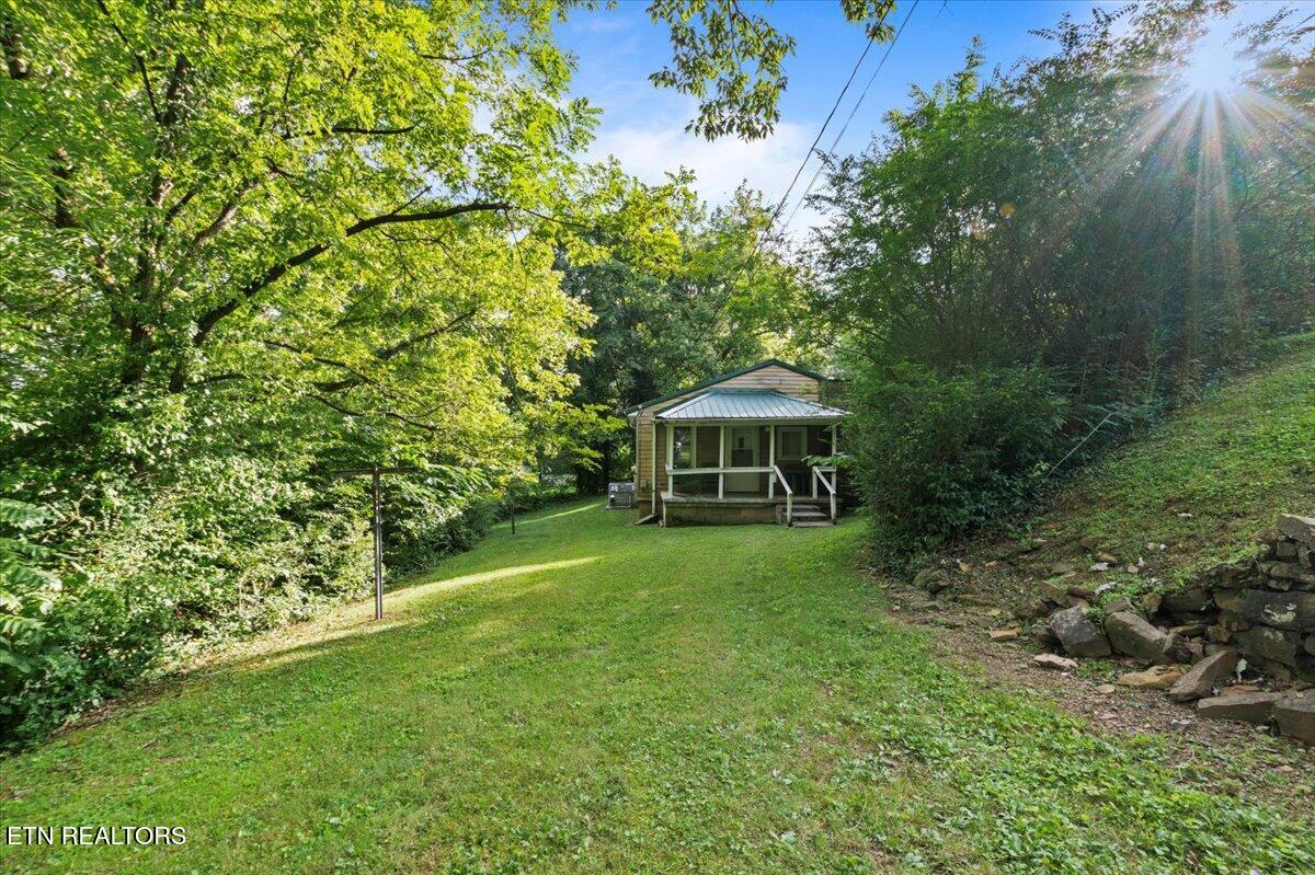 409 N 8th St, LaFollette