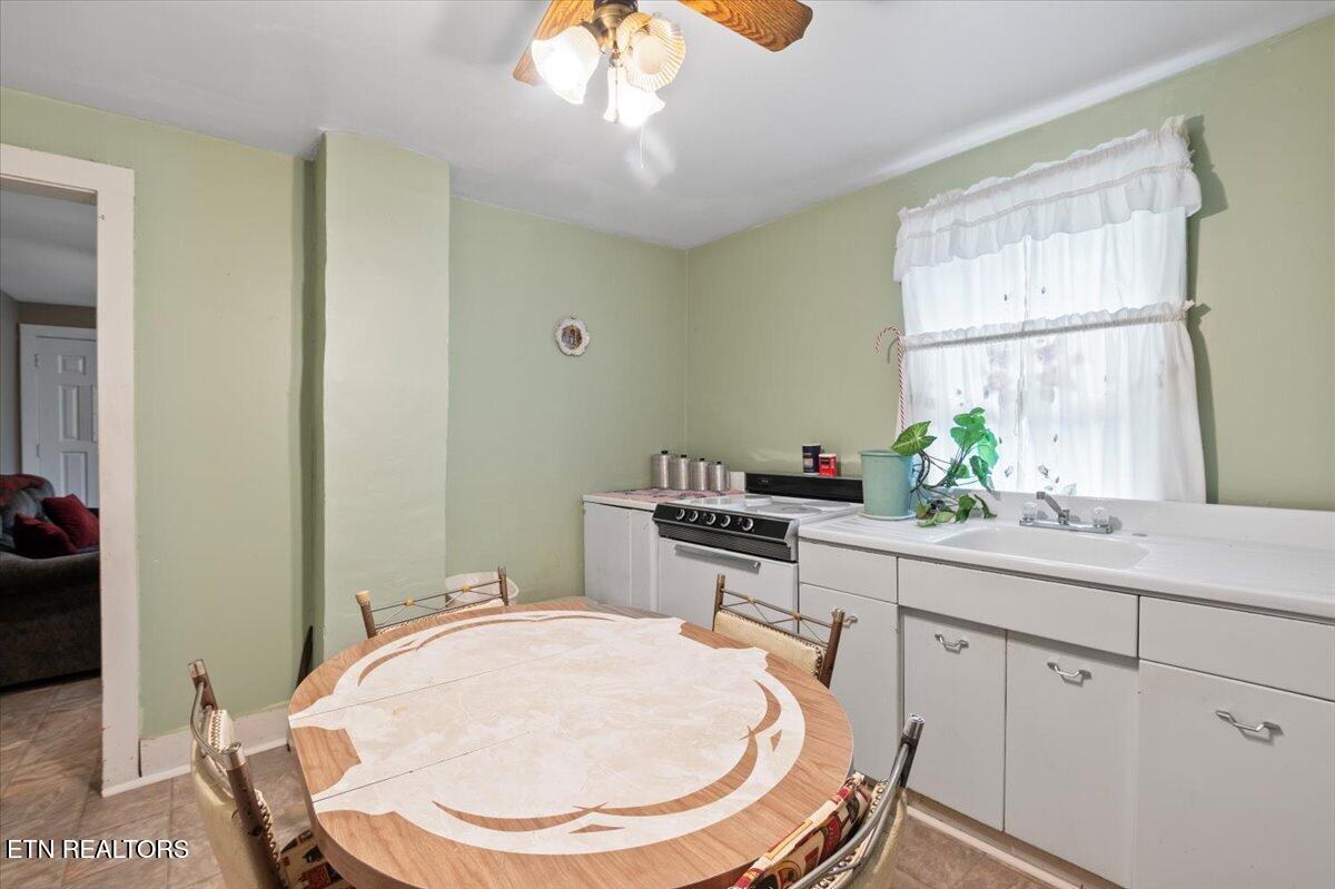 409 N 8th St, LaFollette