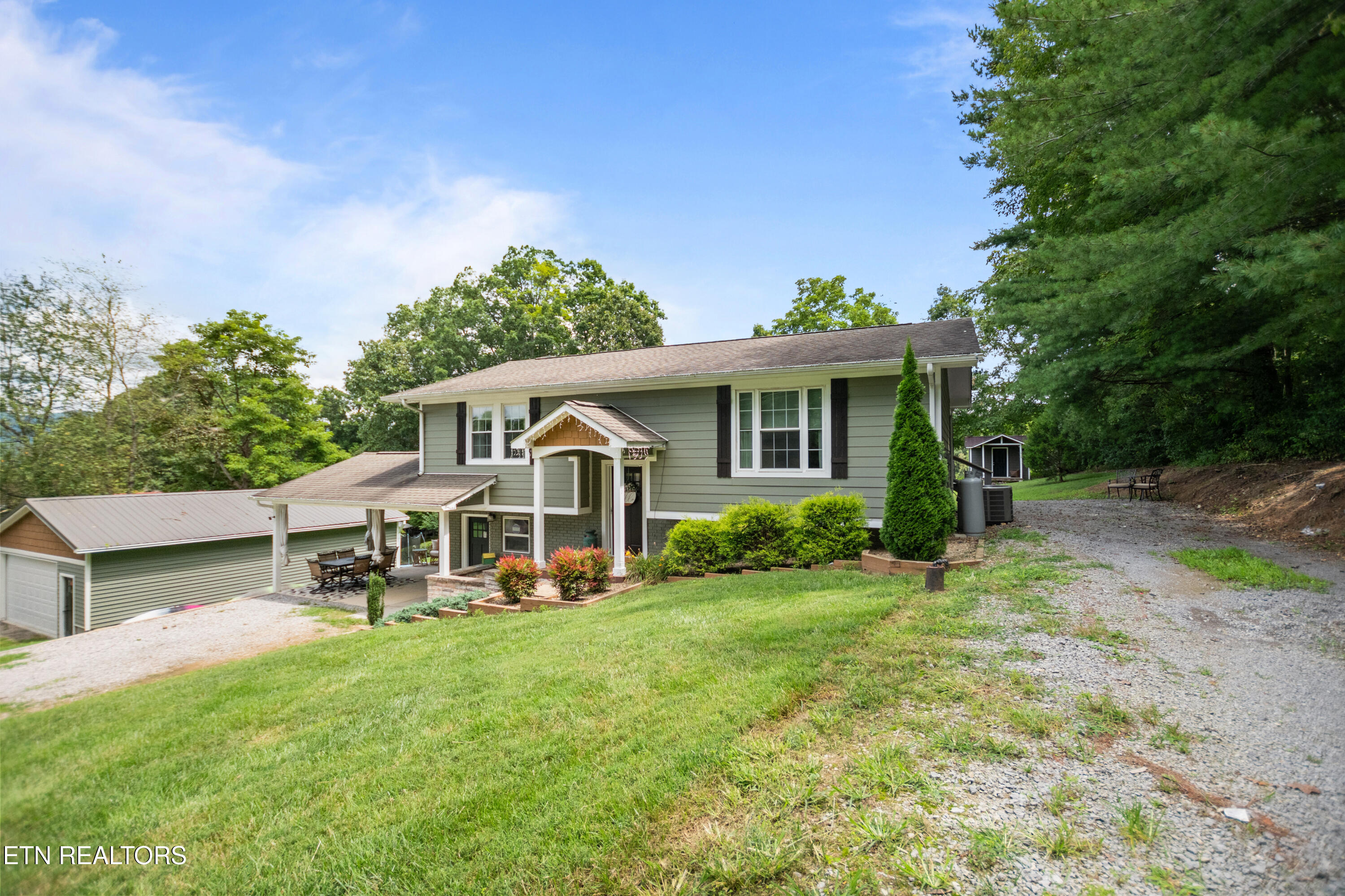 161 Summit Drive