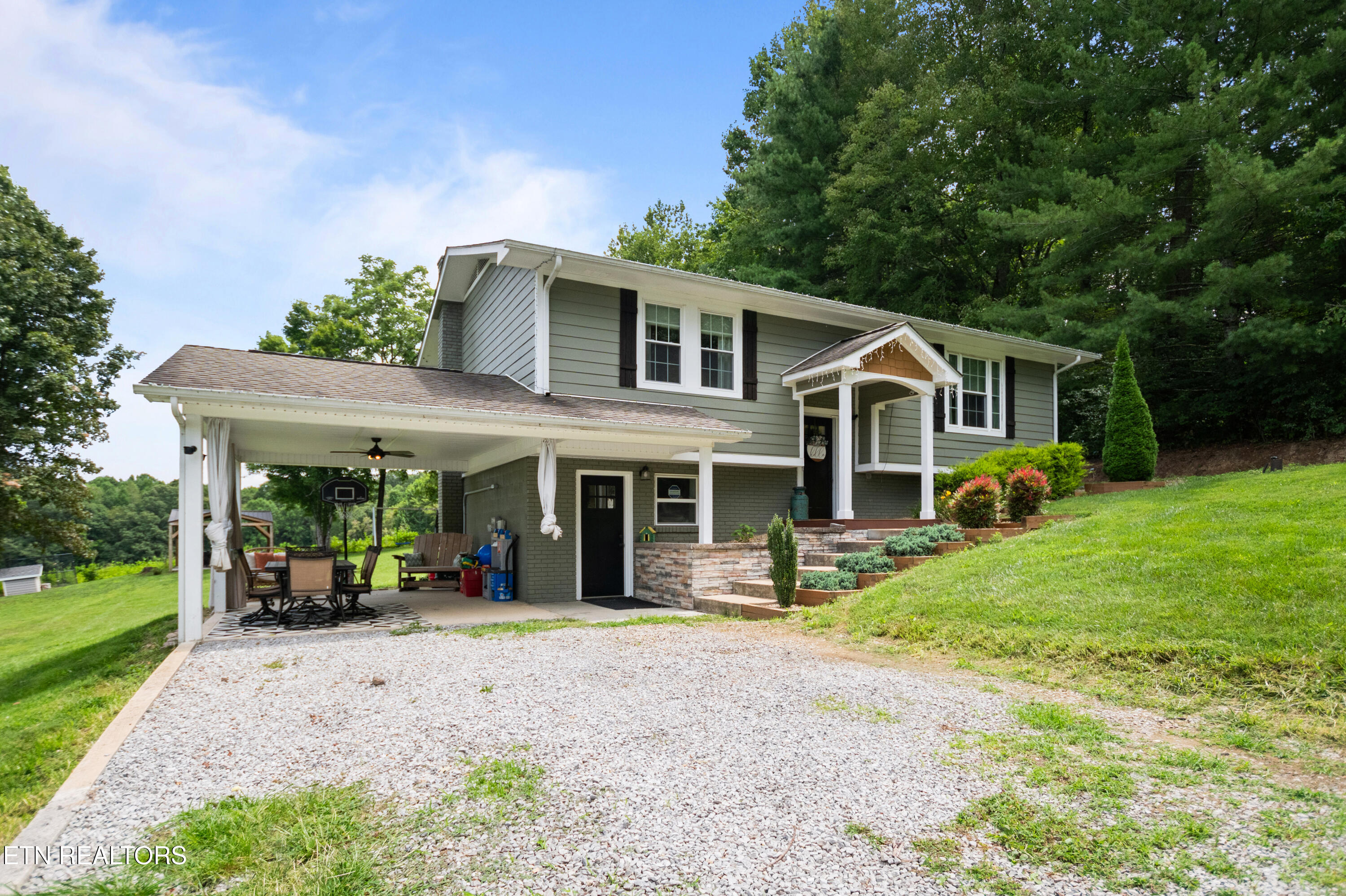 161 Summit Drive
