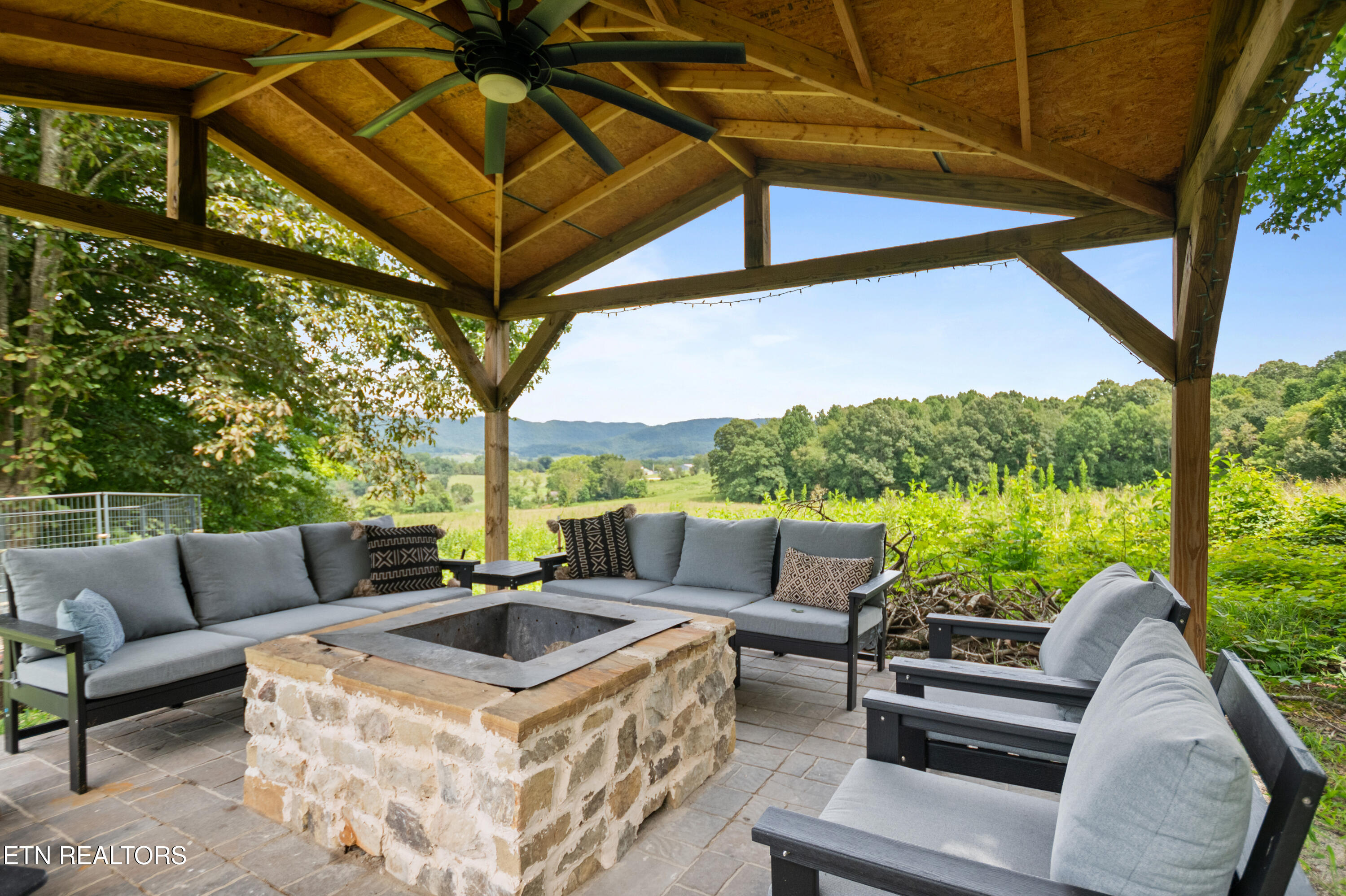 161 Summit Drive