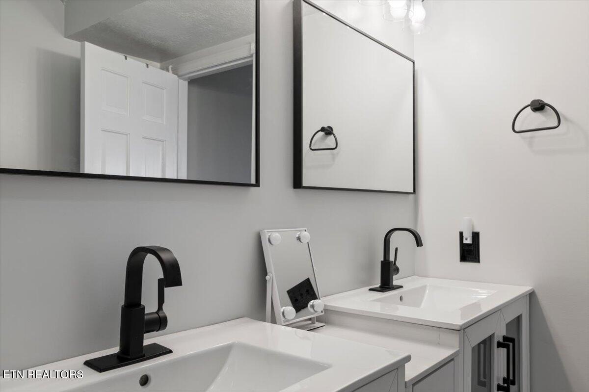 470 Deerfield Landing, 5, LaFollette Unit: 5