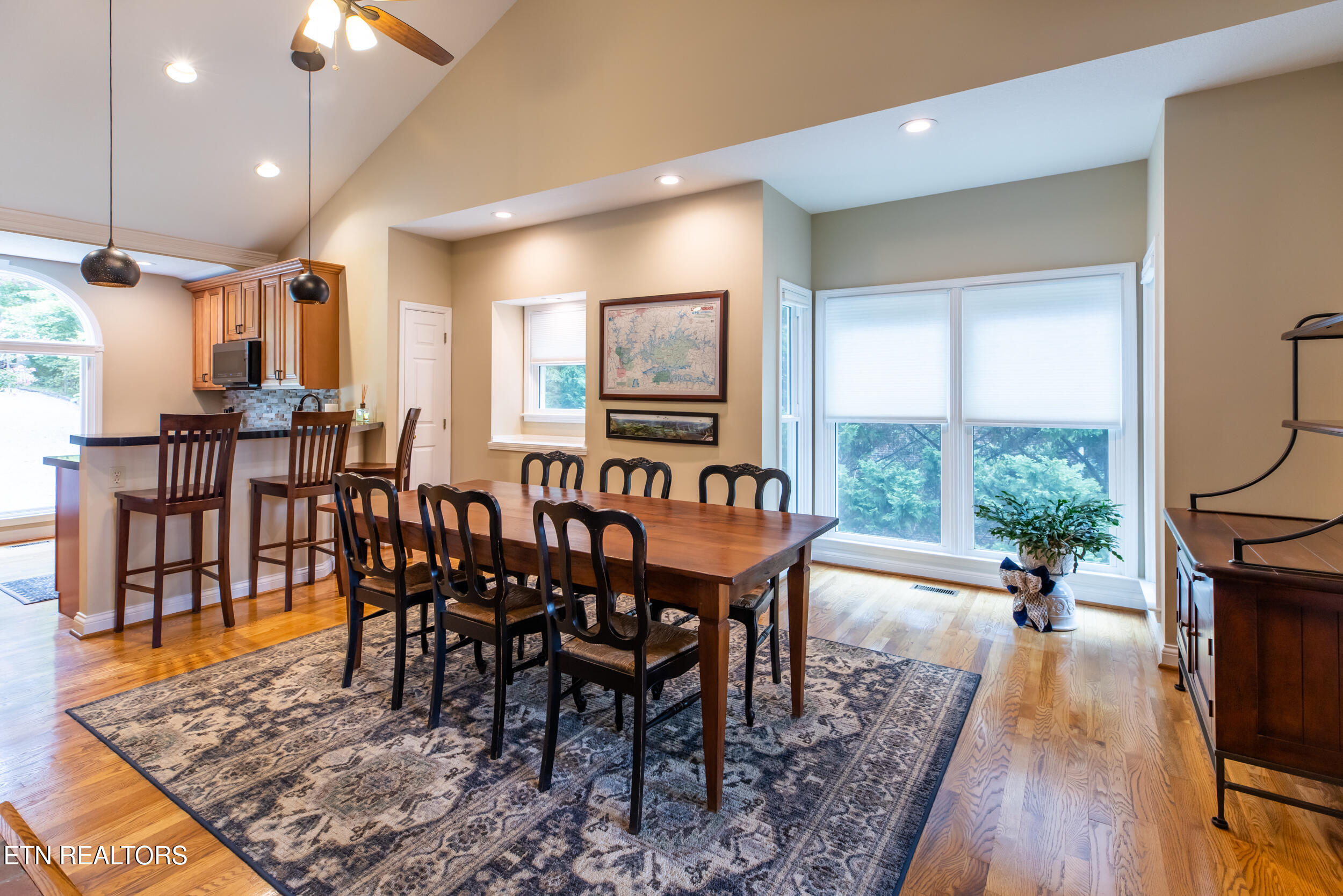 961 Foxridge Lane