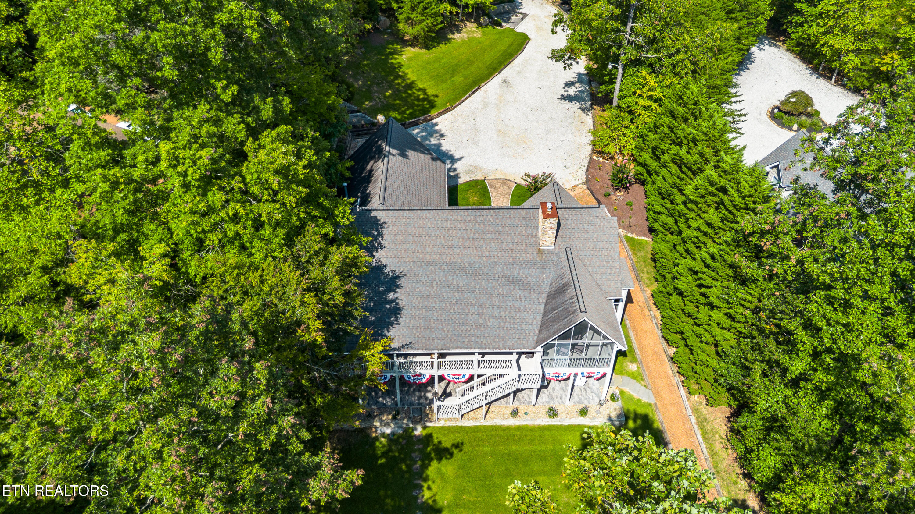 961 Foxridge Lane