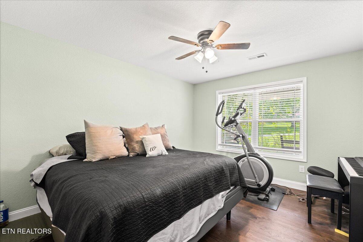 111 Mckinney Rd, LaFollette