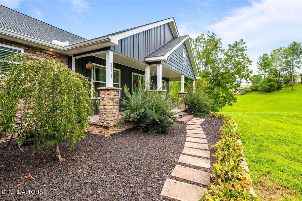 111 Mckinney Rd, LaFollette