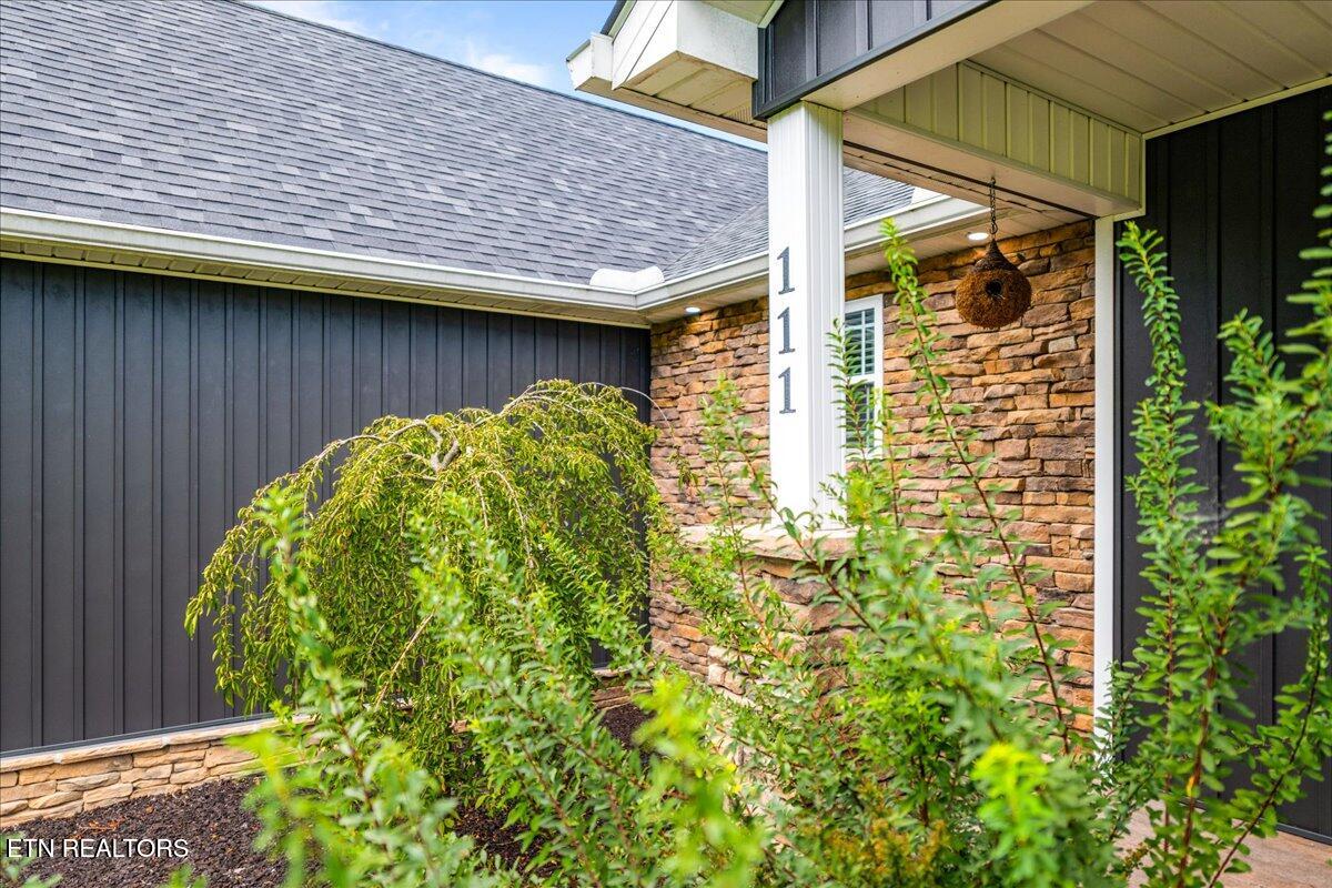 111 Mckinney Rd, LaFollette