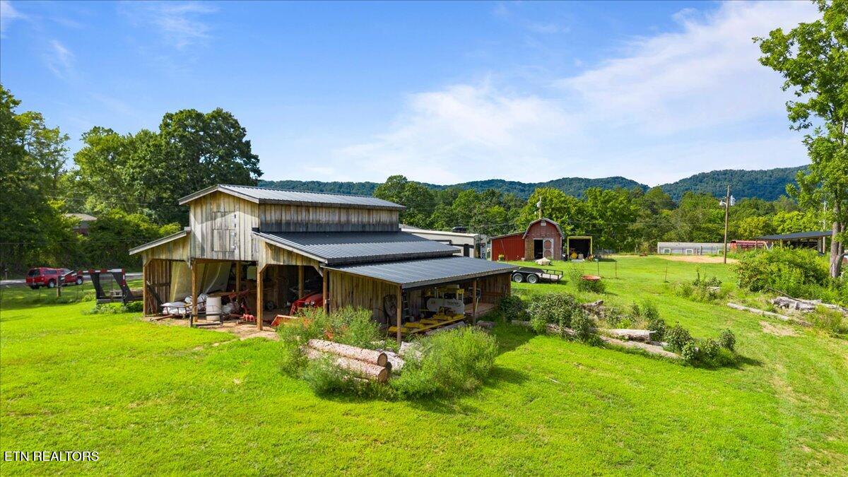 111 Mckinney Rd, LaFollette