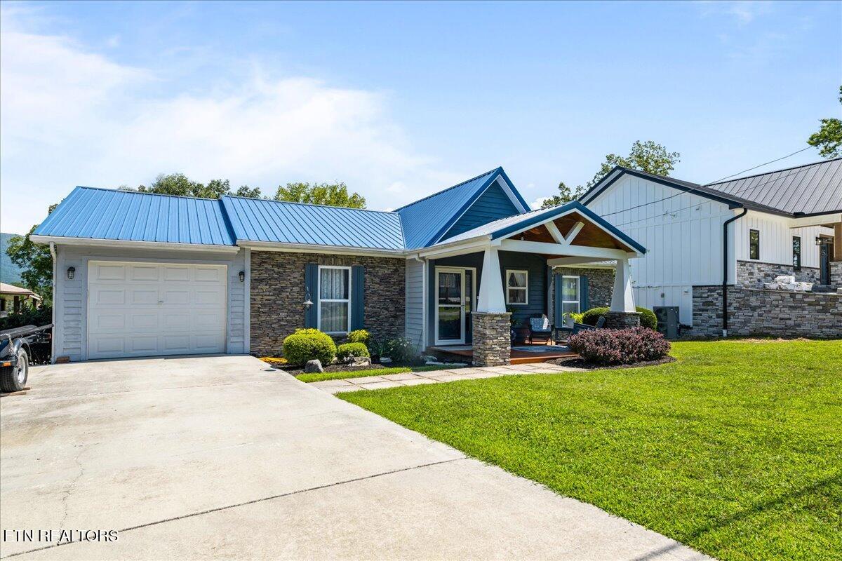 239 Cliffside Drive, LaFollette